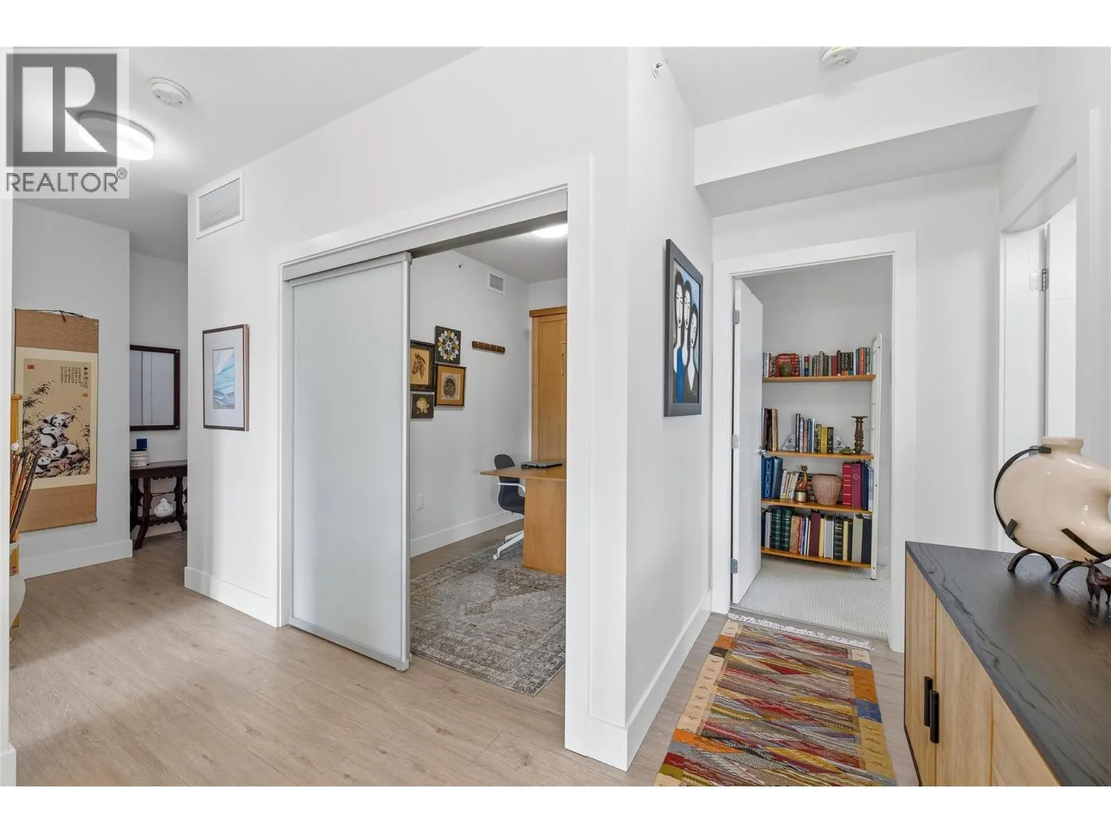 4380 Lakeshore Road Unit# PH21