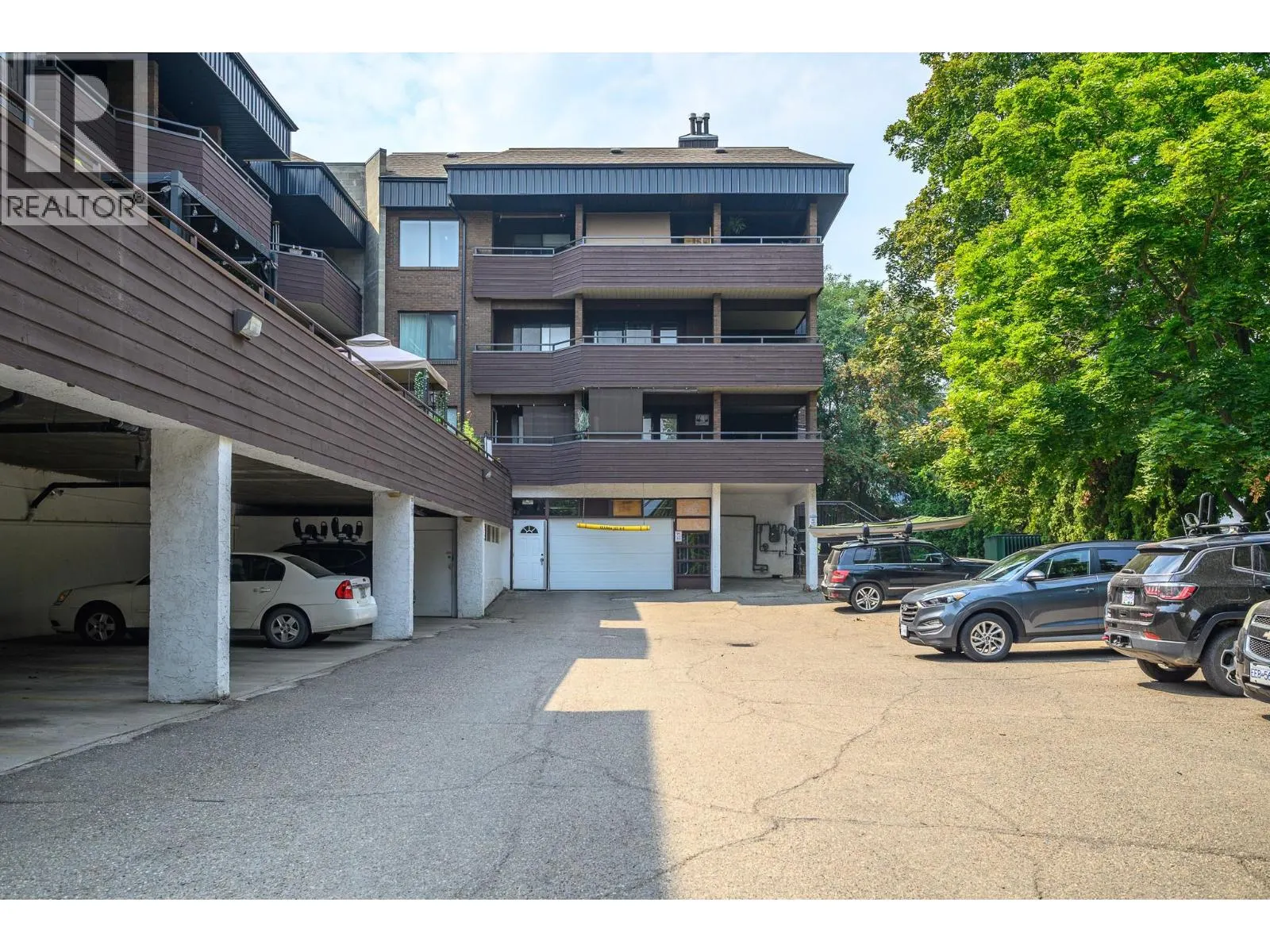 1801 32 Street Unit# 301