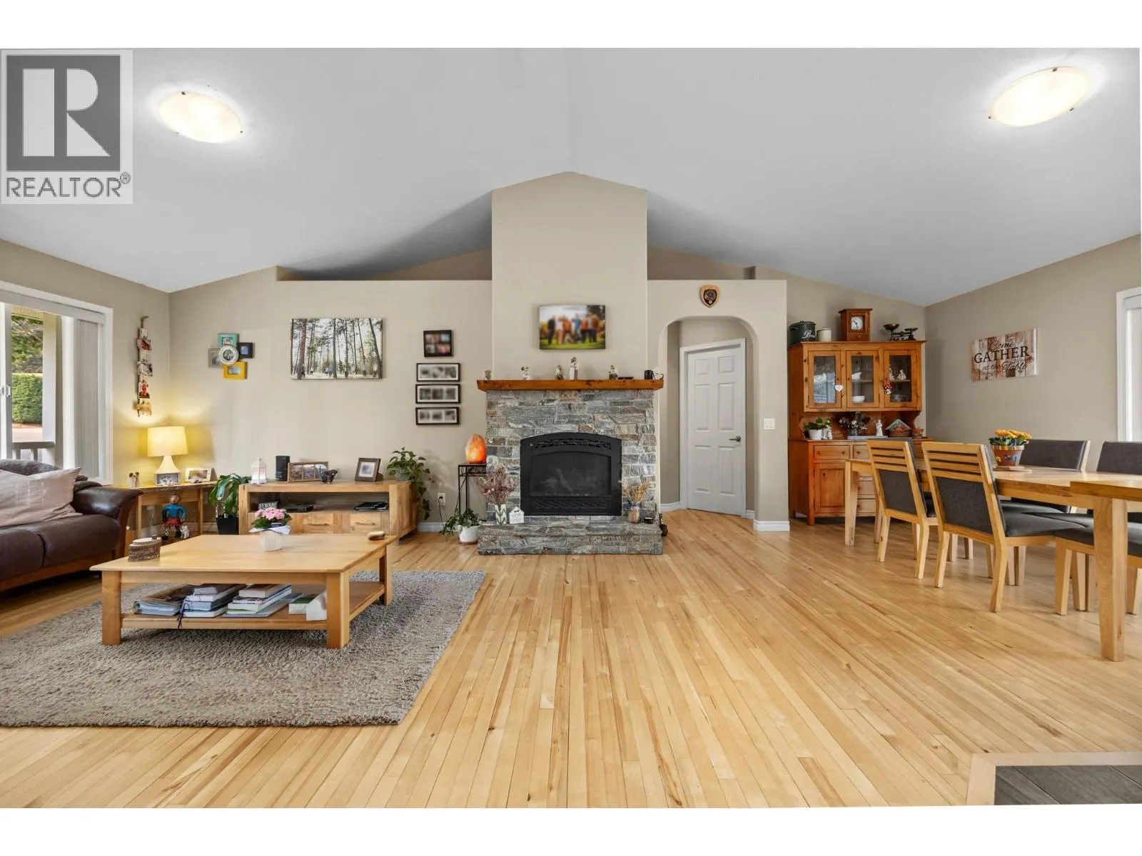 2735 Northview Place