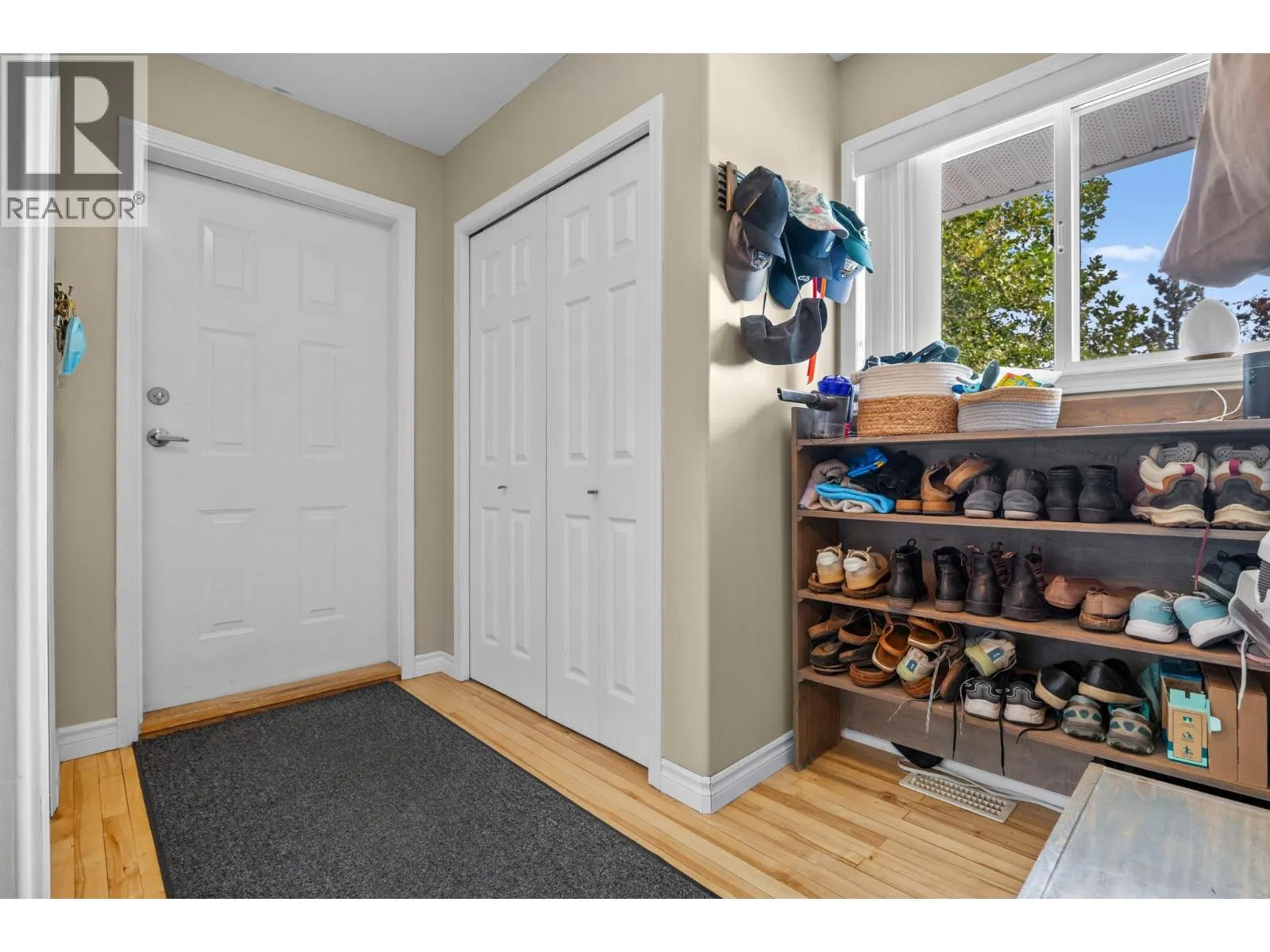 2735 Northview Place
