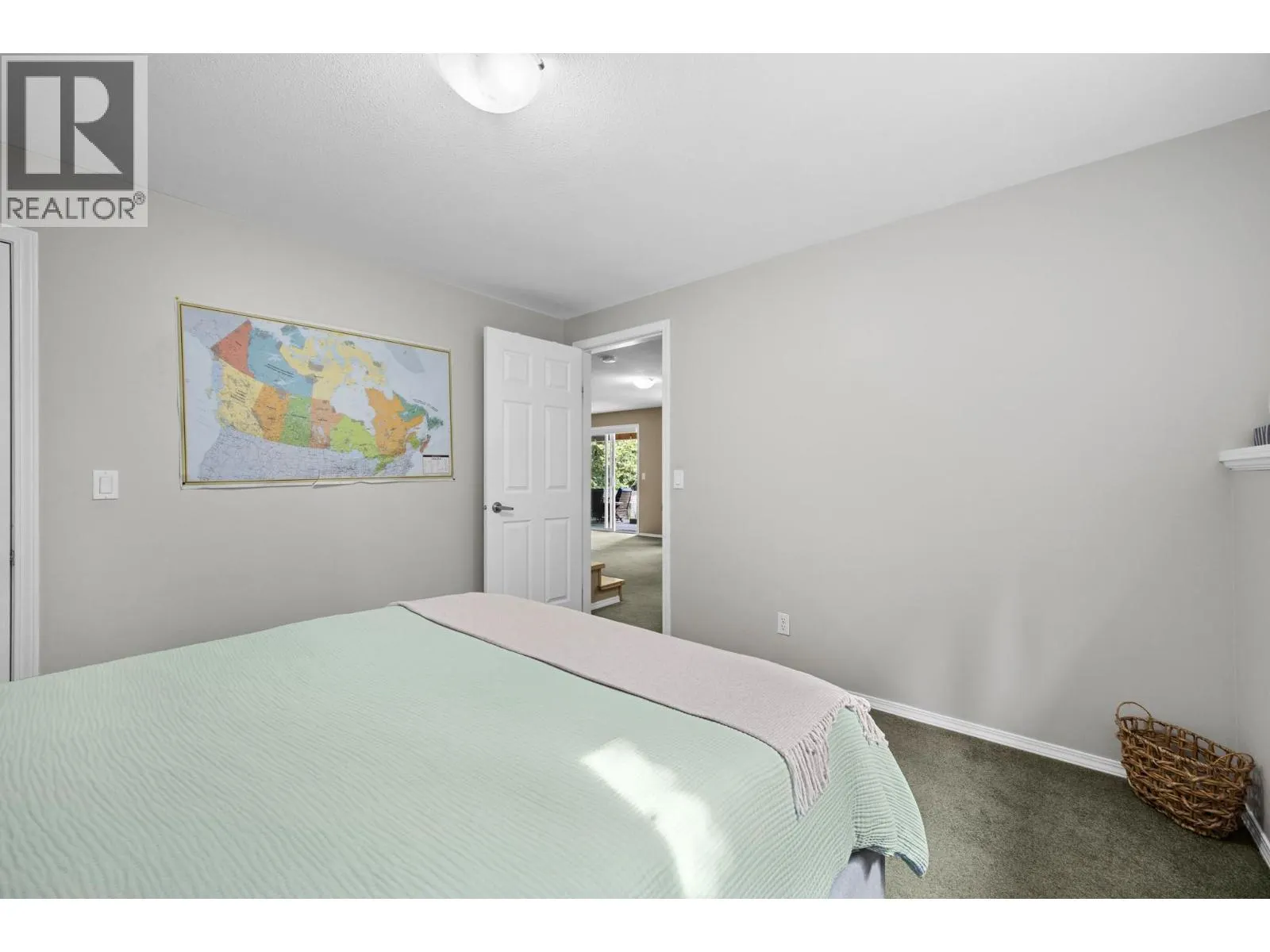 2735 Northview Place