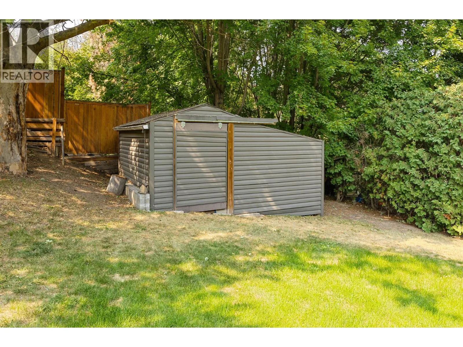 2735 Northview Place