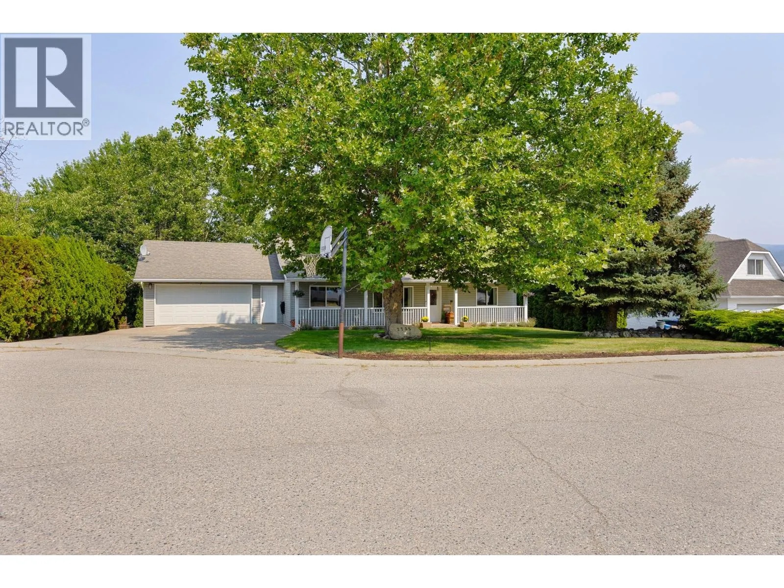 2735 Northview Place