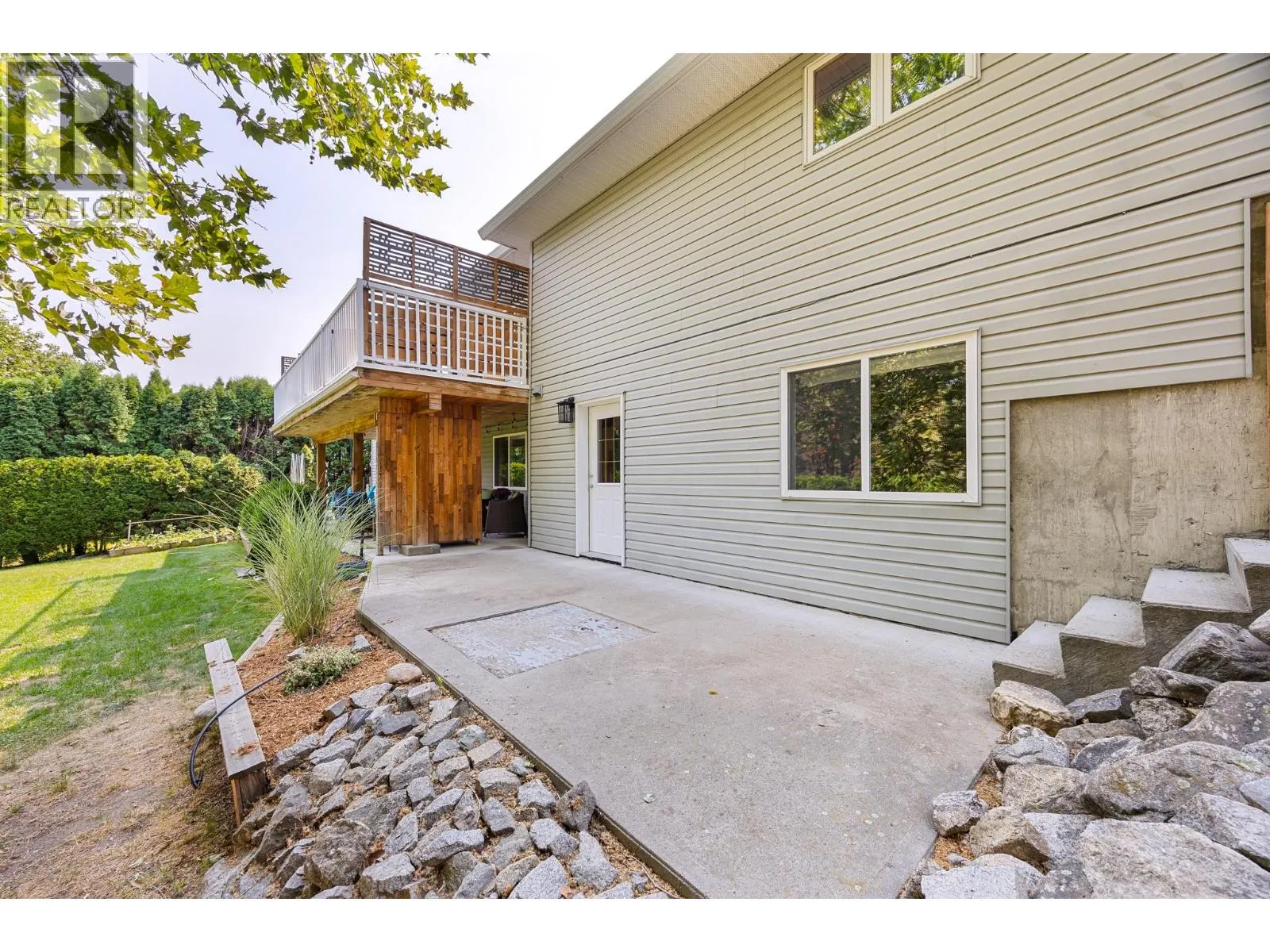 2735 Northview Place