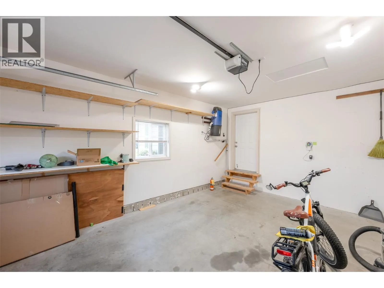 8300 GALLAGHER LK FRONTAGE Road Unit# 7
