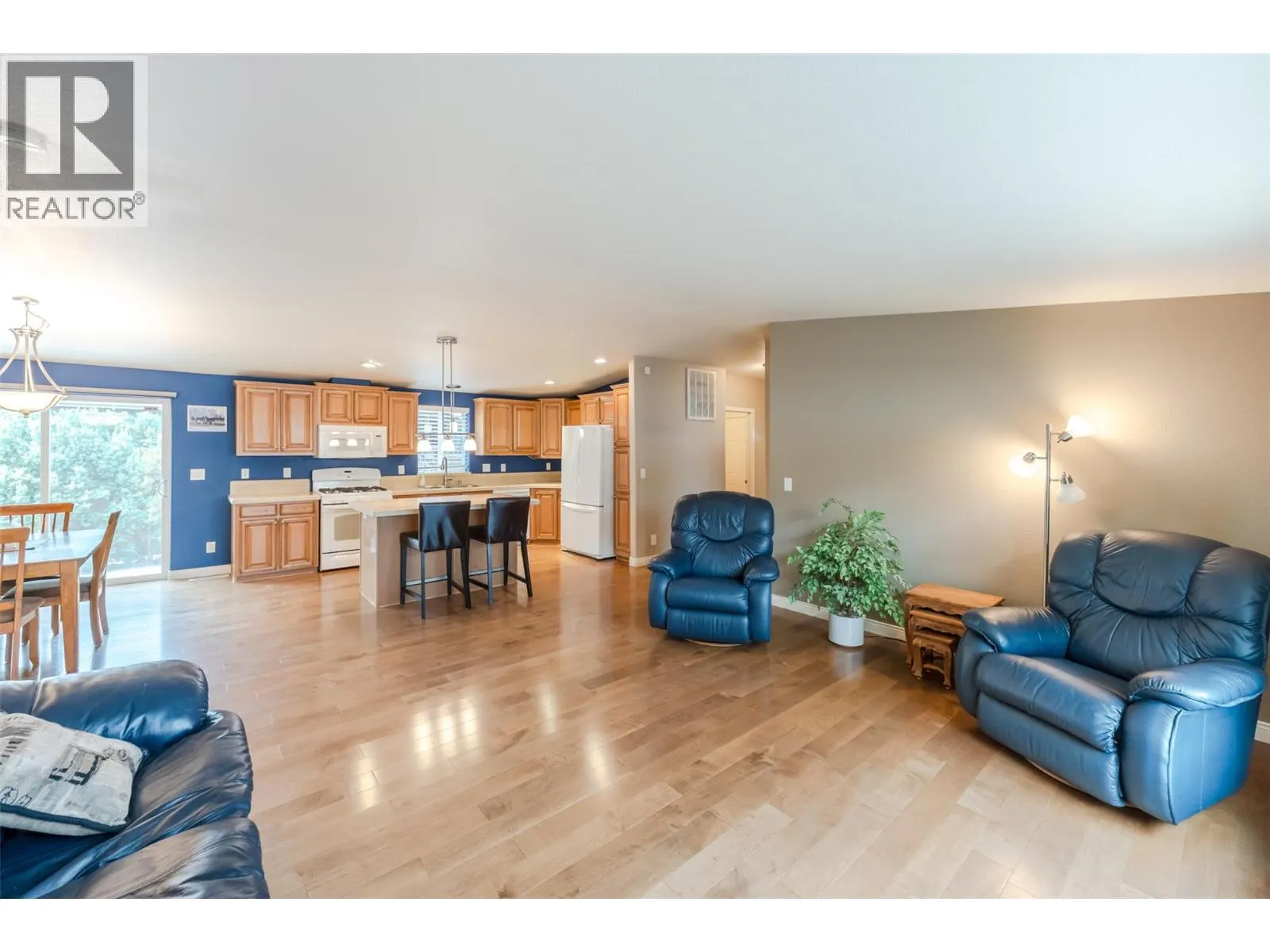 8300 GALLAGHER LK FRONTAGE Road Unit# 7