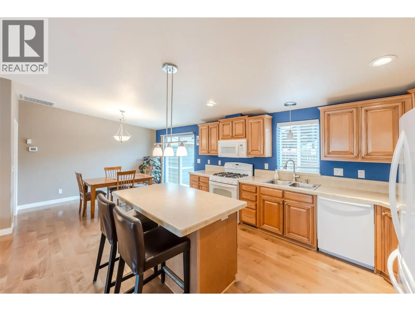 8300 GALLAGHER LK FRONTAGE Road Unit# 7