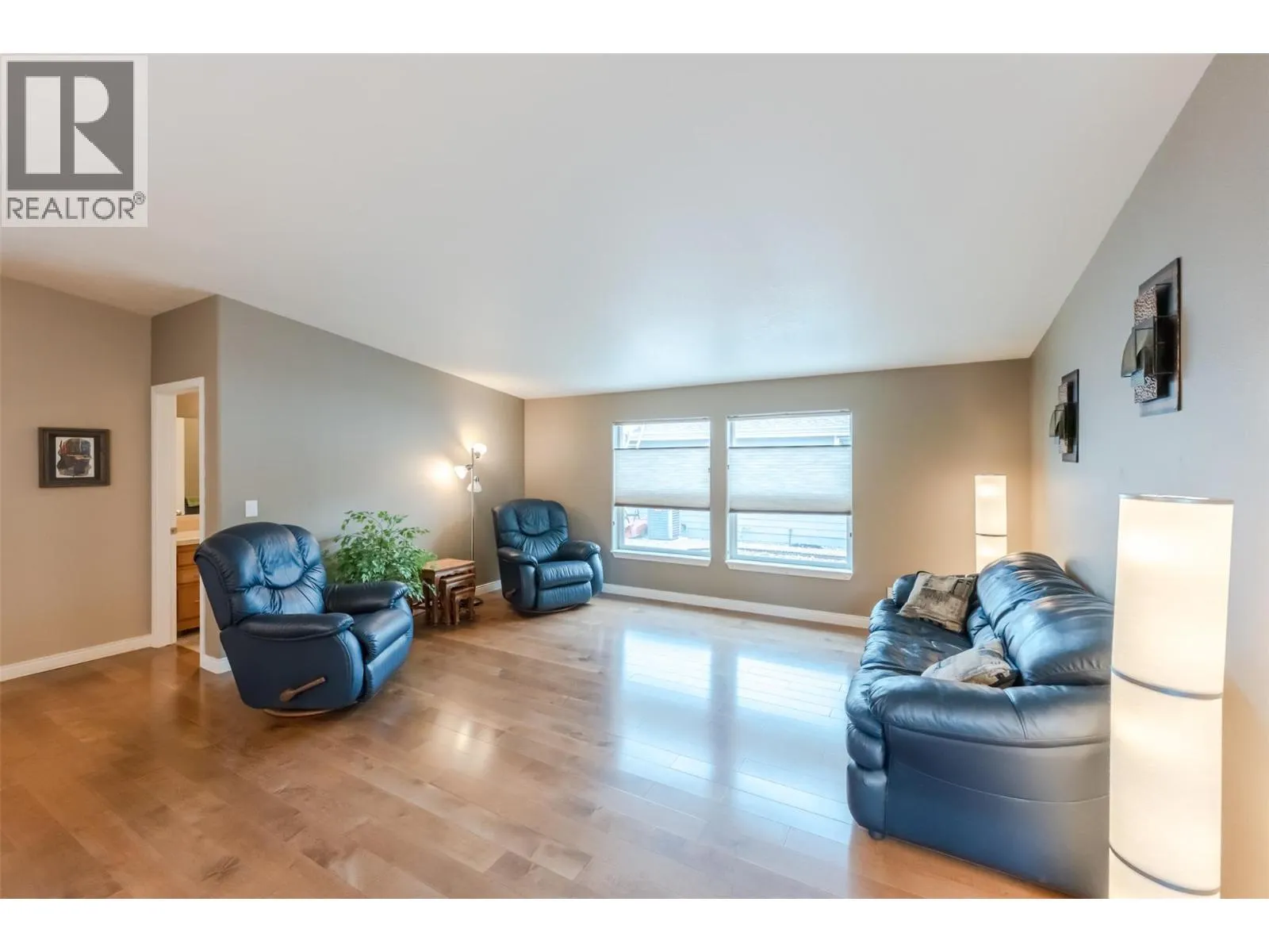8300 GALLAGHER LK FRONTAGE Road Unit# 7