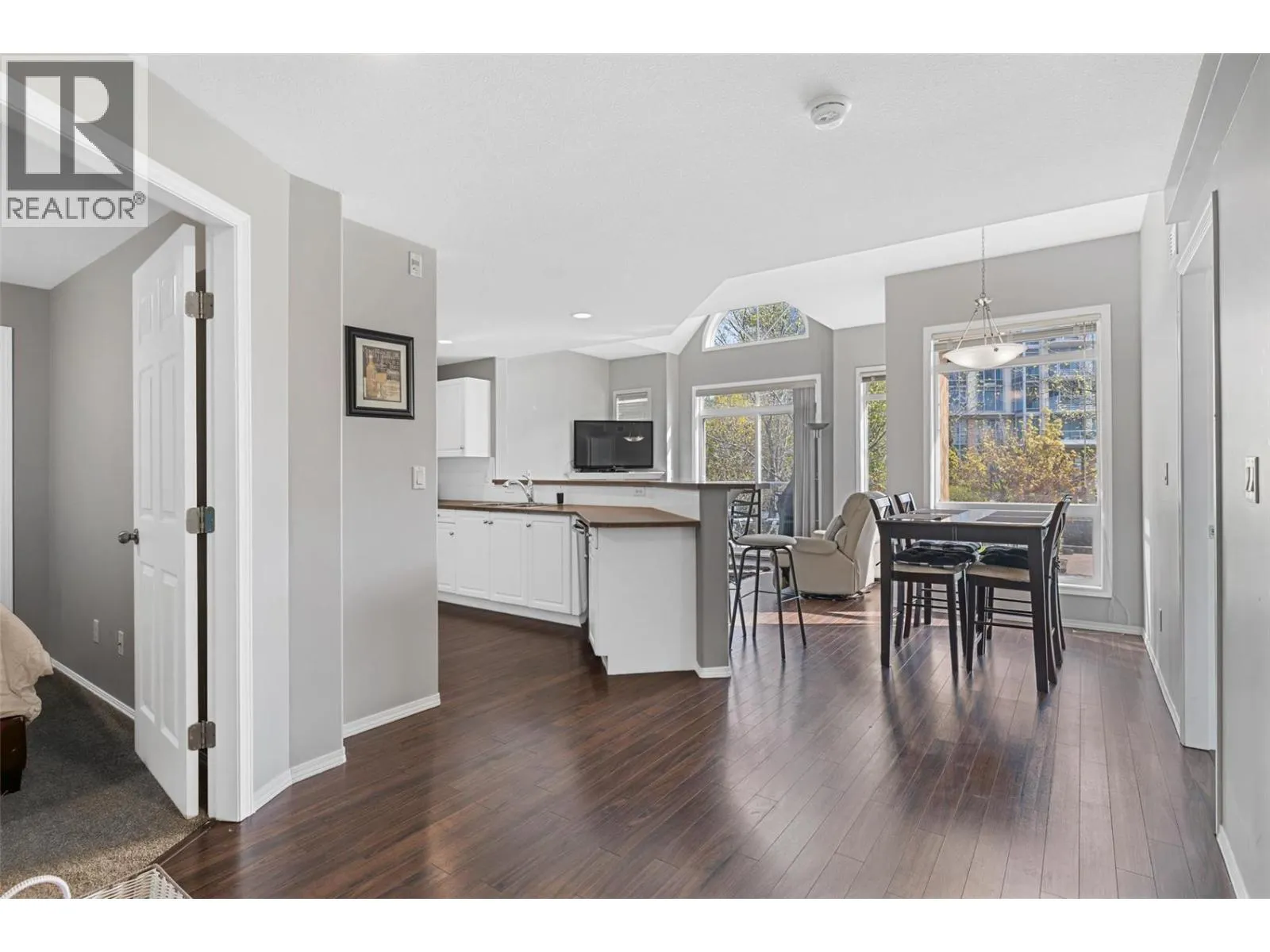 1088 Sunset Drive Unit# 246