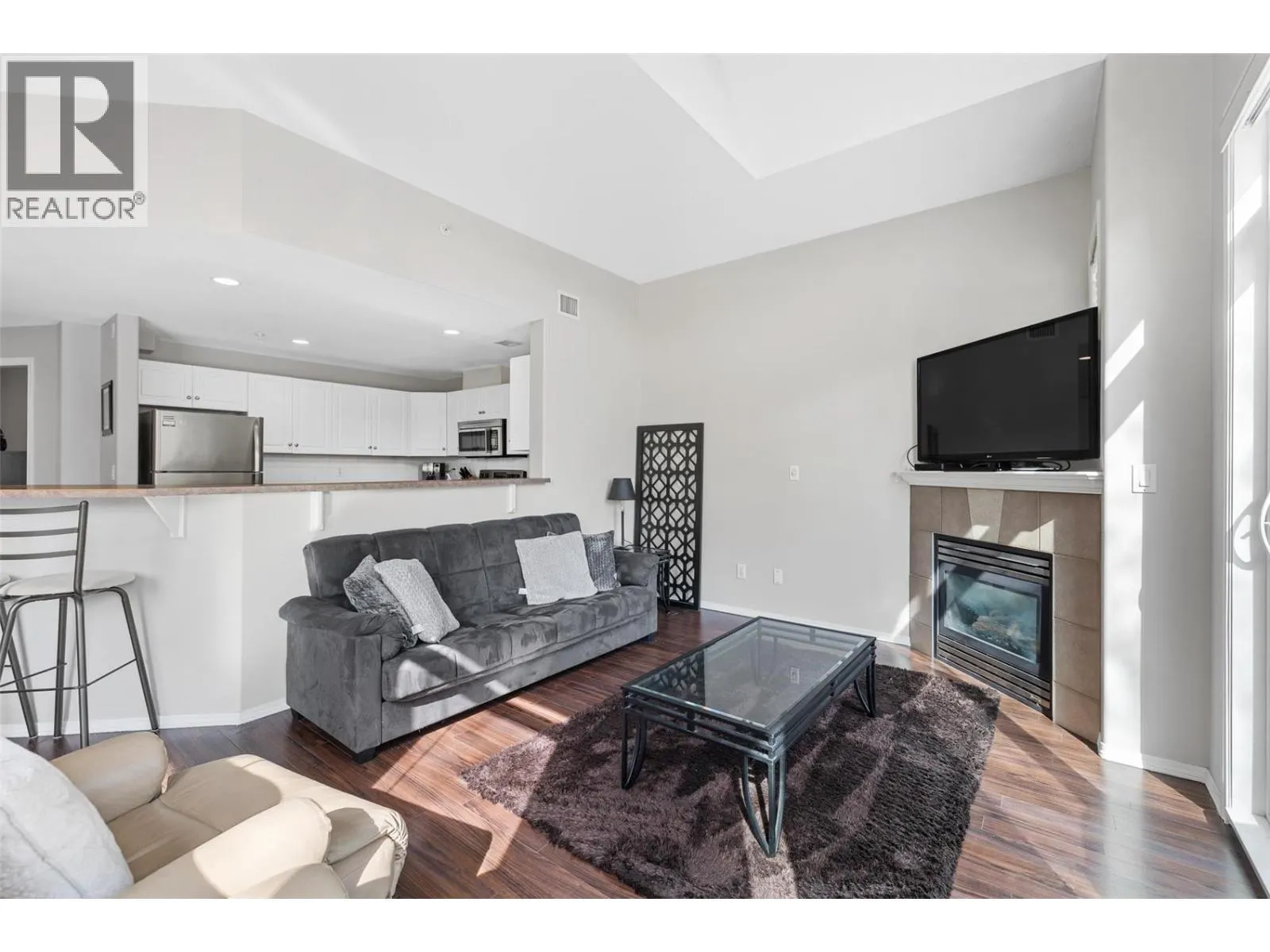 1088 Sunset Drive Unit# 246