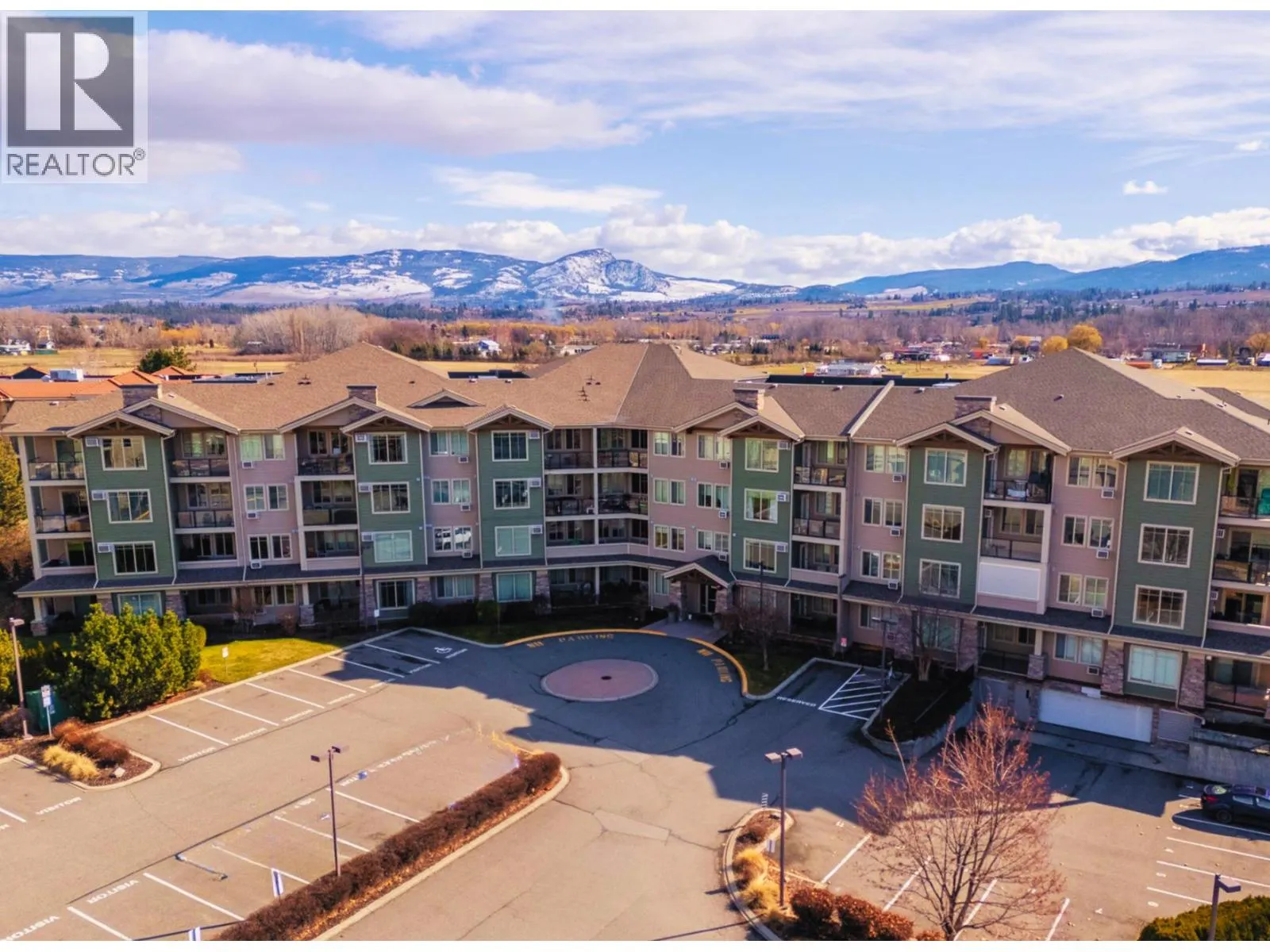 3735 Casorso Road Unit# 302