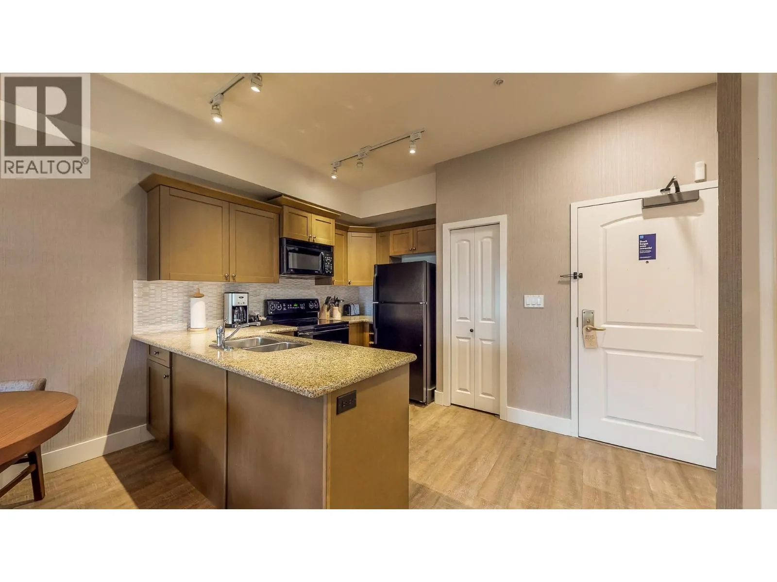 1200 RANCHER CREEK Road Unit# 215B