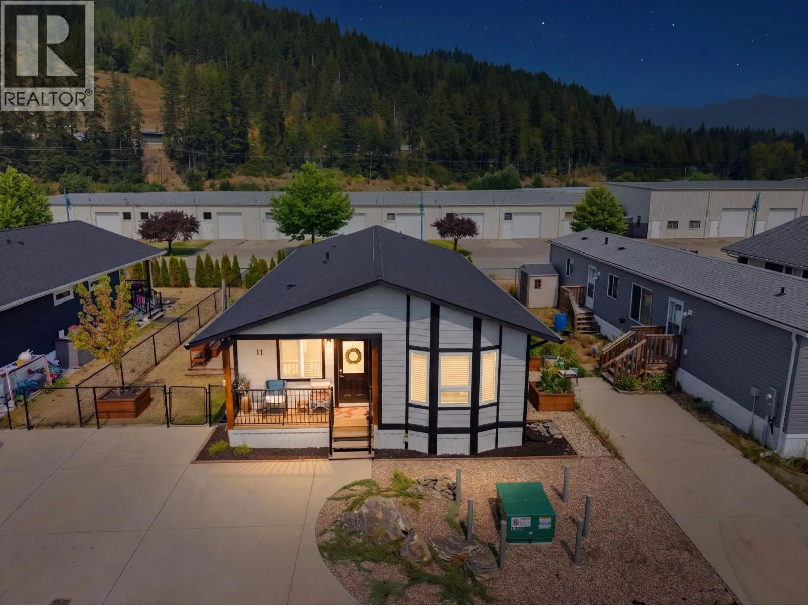 1705 Hillier Road Unit# 11