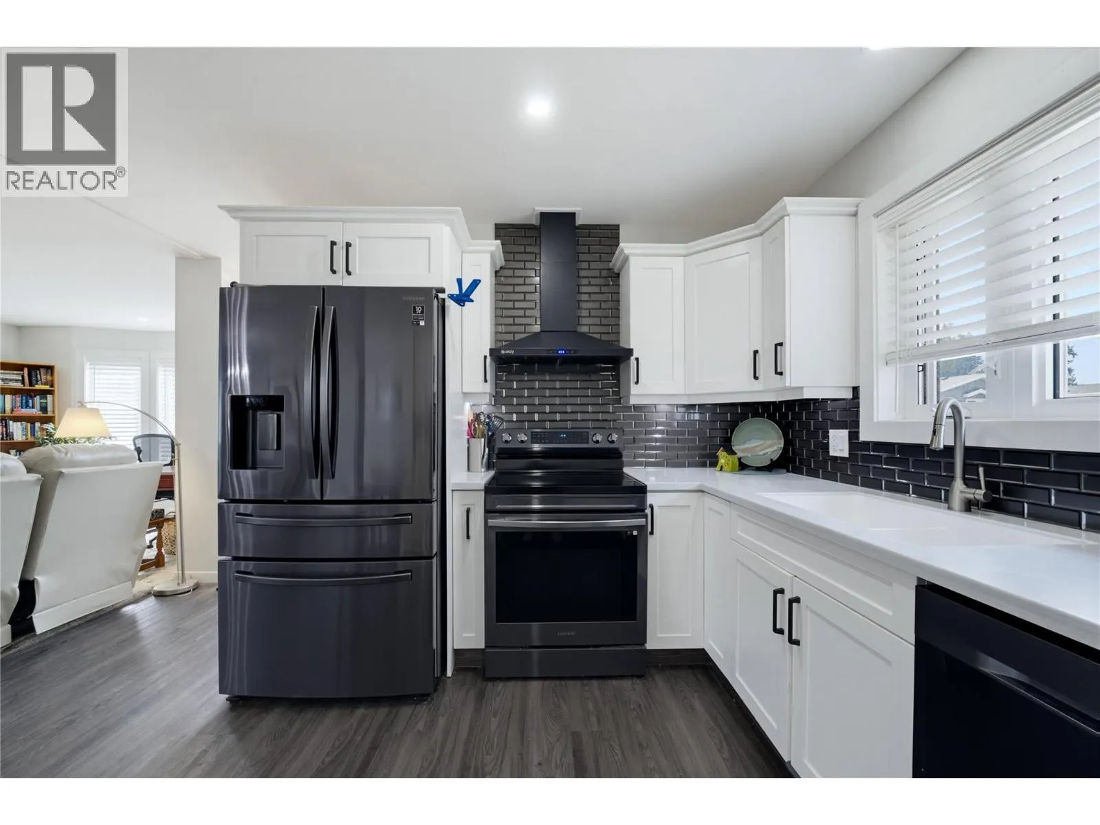 1705 Hillier Road Unit# 11