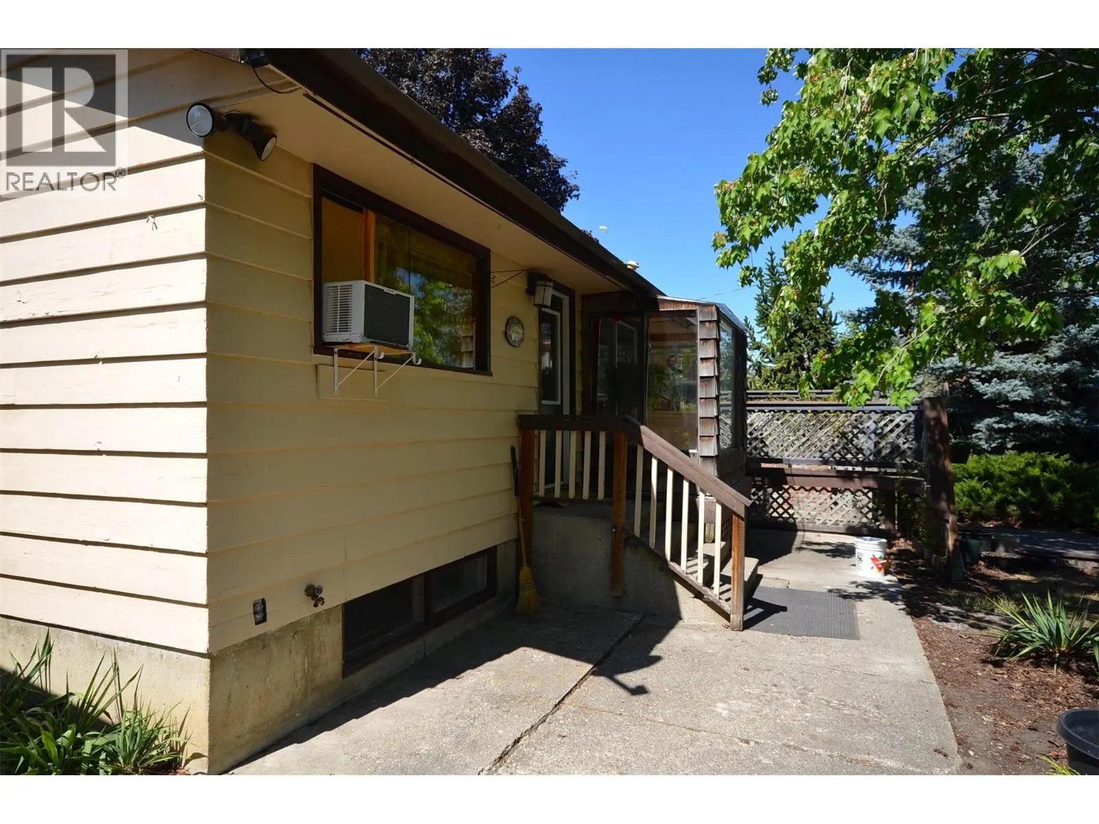 7609 Cunliffe Road