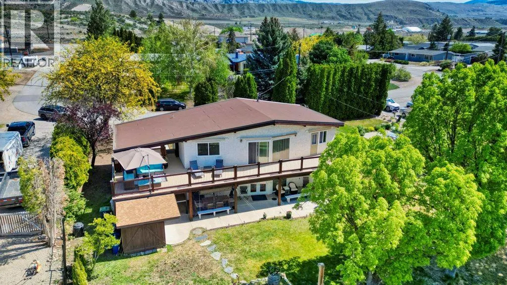 7562 CREST-A-WAY Road