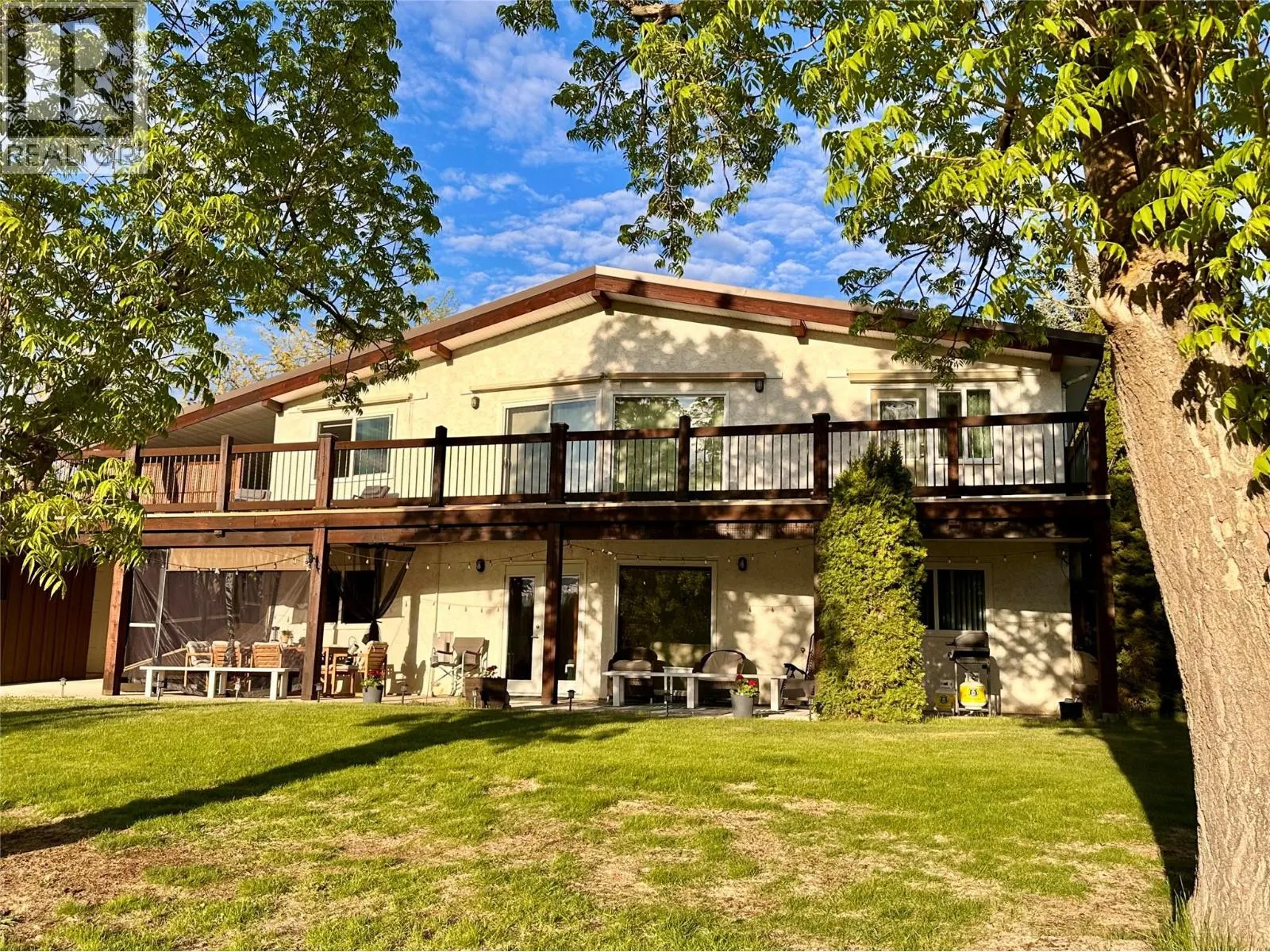 7562 CREST-A-WAY Road