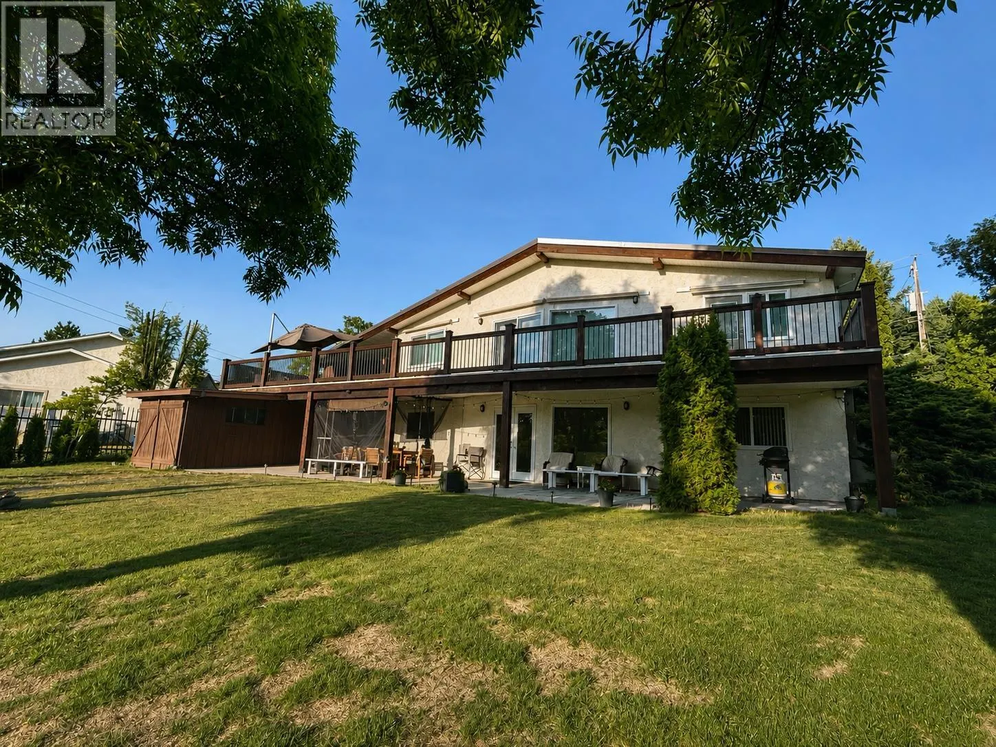 7562 CREST-A-WAY Road
