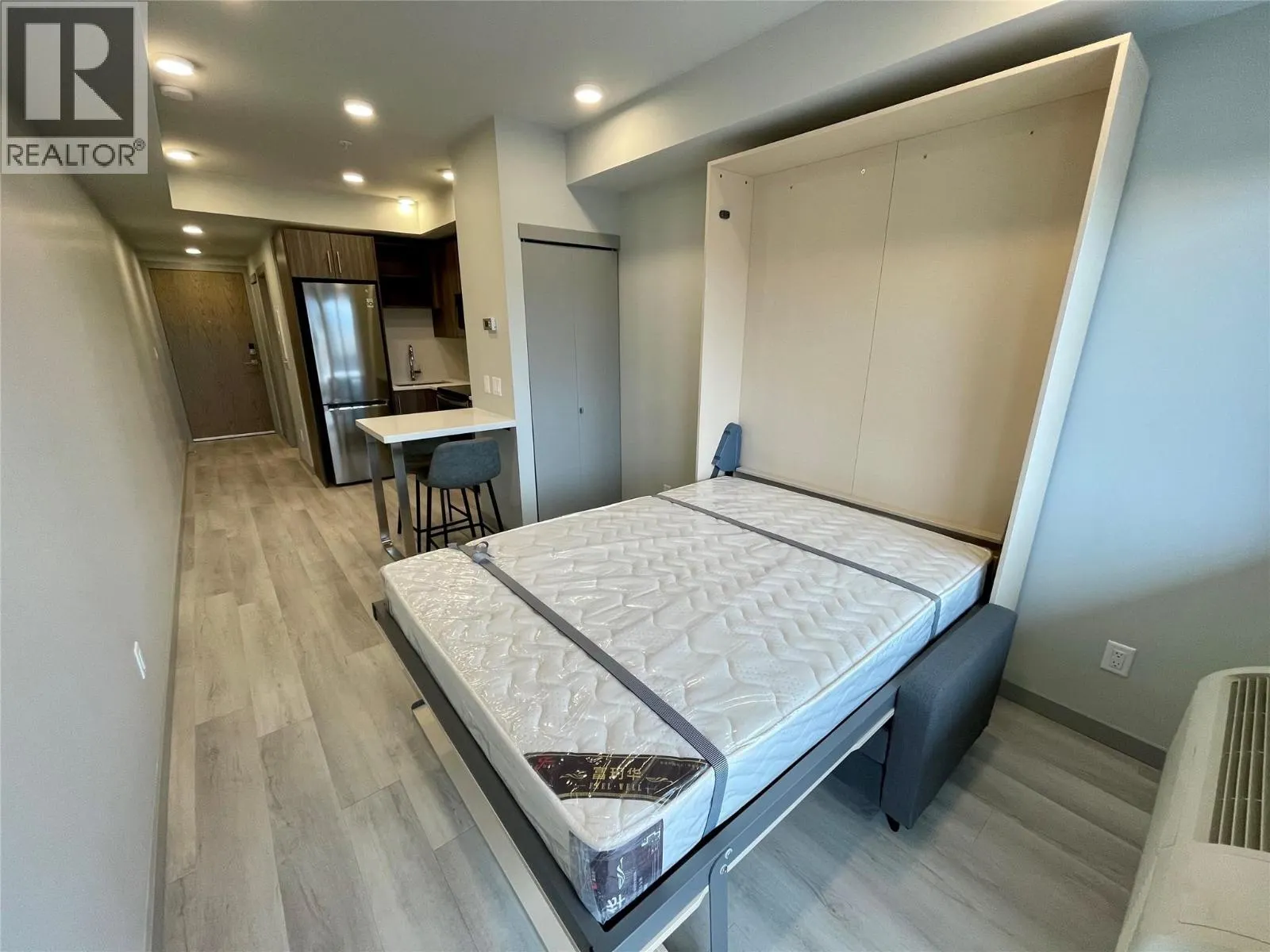 345 Dougall Road N Unit# 206