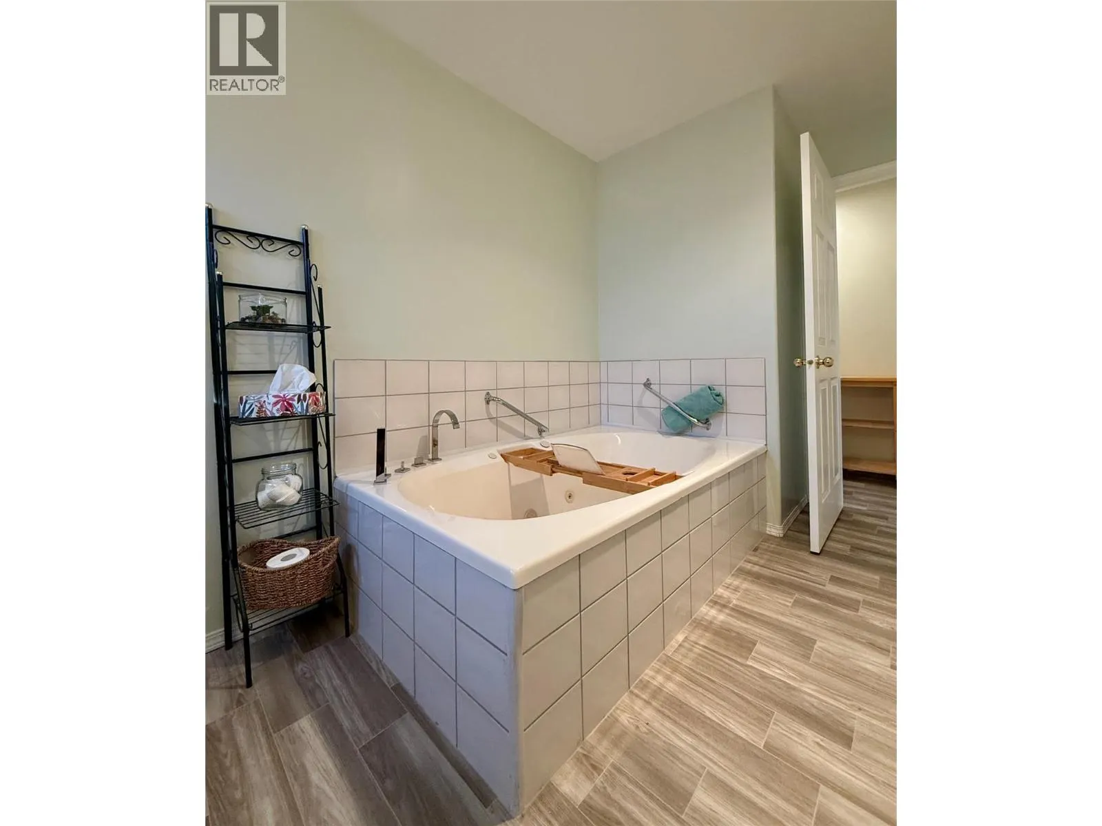 2025 KOKANEE Drive Unit# 46