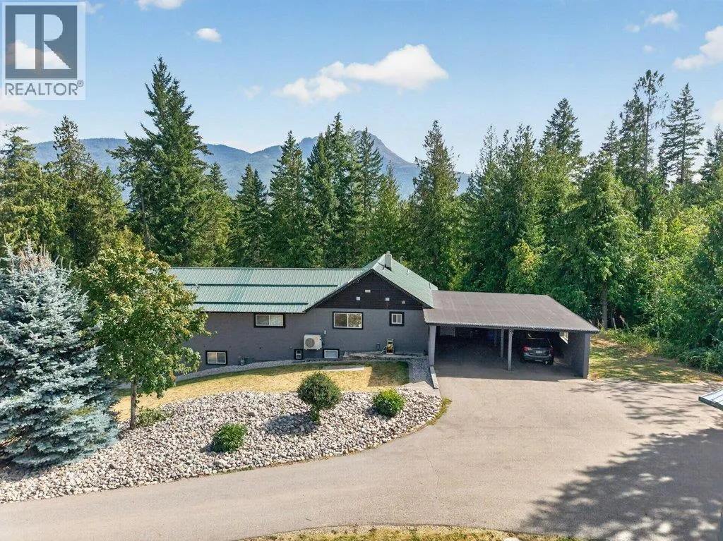 411 Christison Road SW