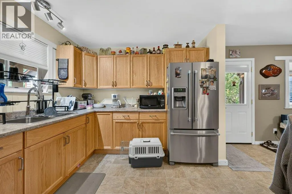 411 Christison Road SW