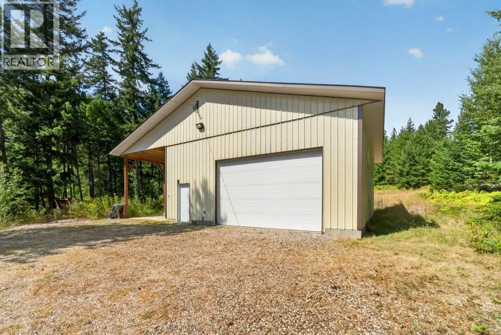 411 Christison Road SW