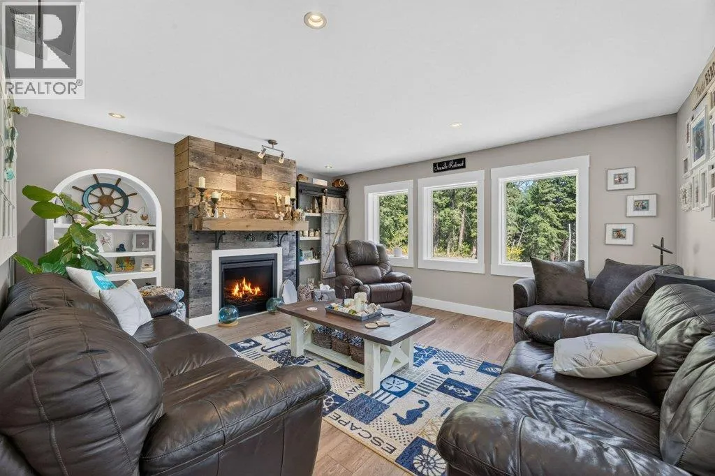411 Christison Road SW