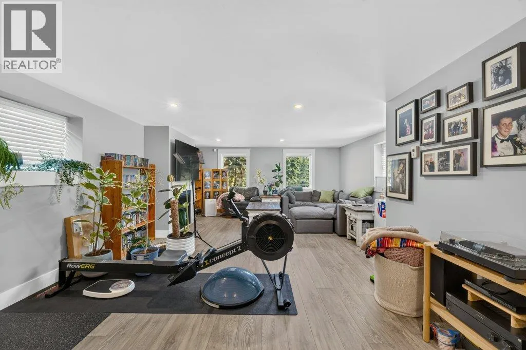 411 Christison Road SW