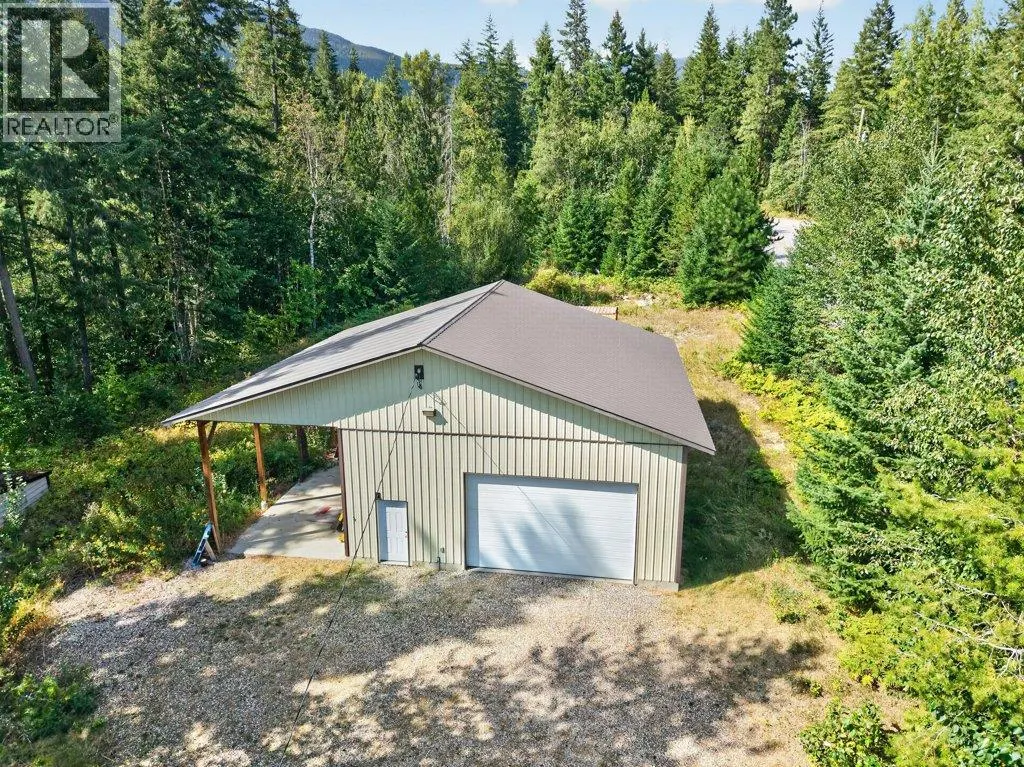 411 Christison Road SW