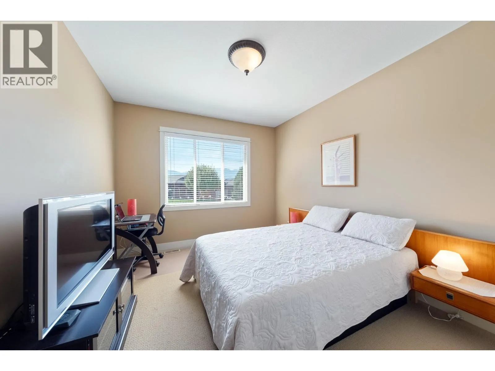 4112 Solana Place