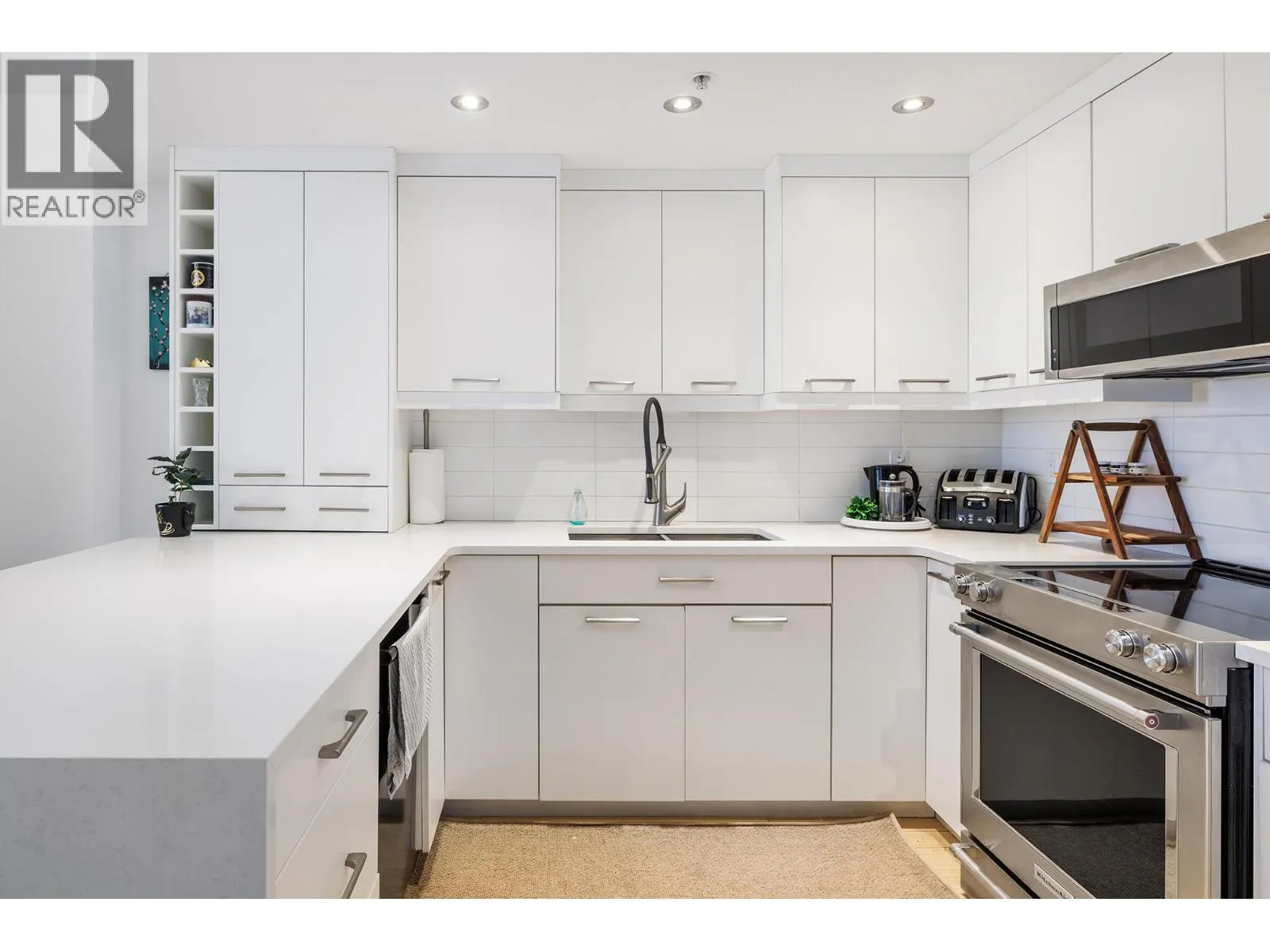 1088 Sunset Drive Unit# 247