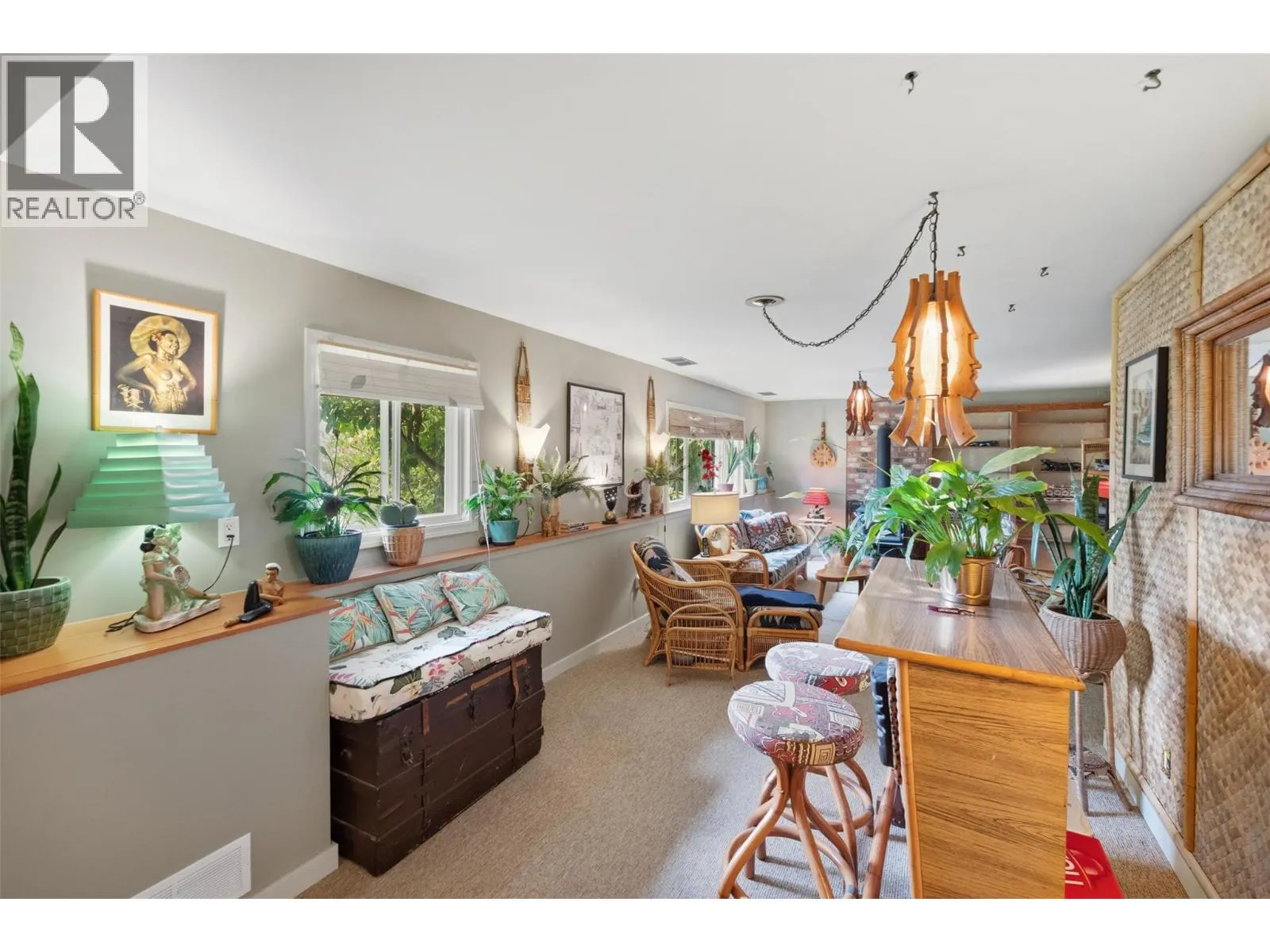 3812 Albrecht Road