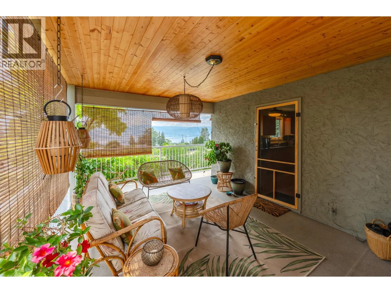 3812 Albrecht Road