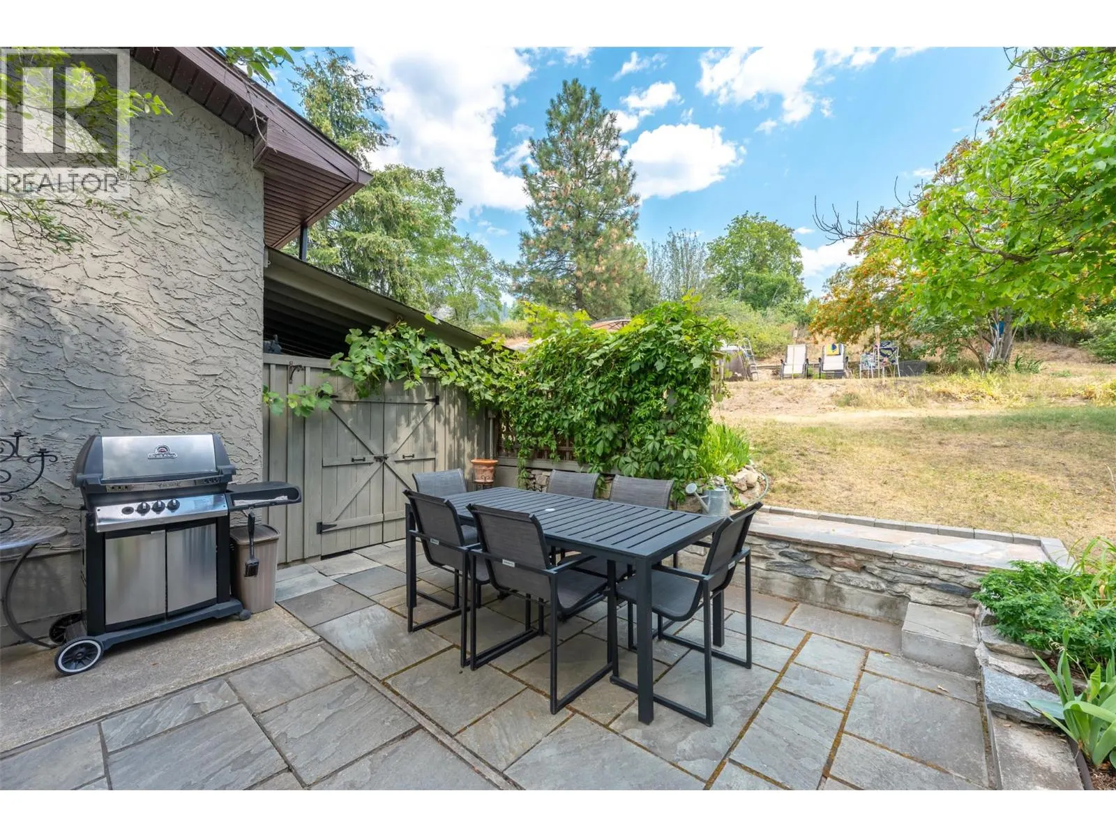 3812 Albrecht Road