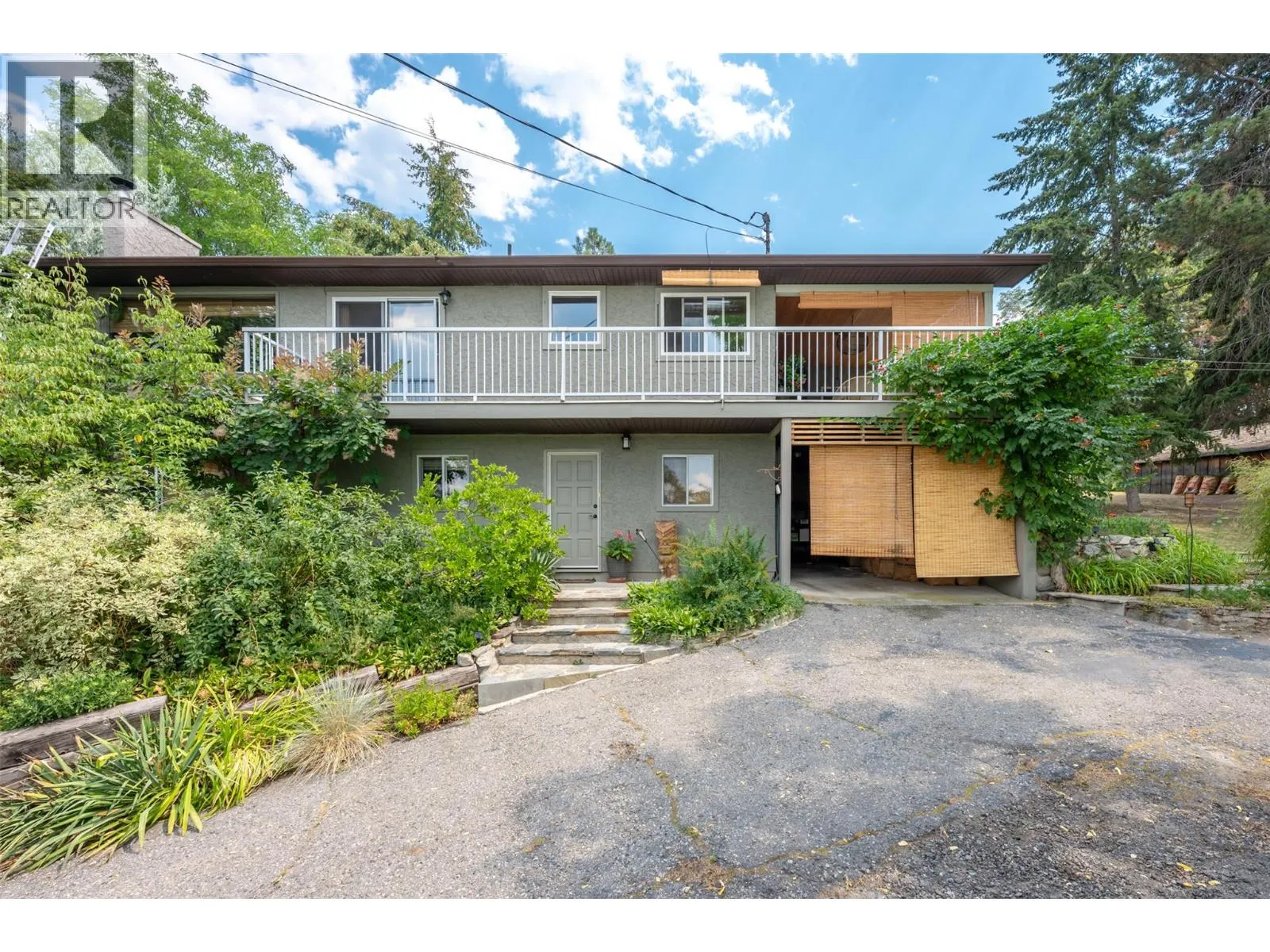 3812 Albrecht Road