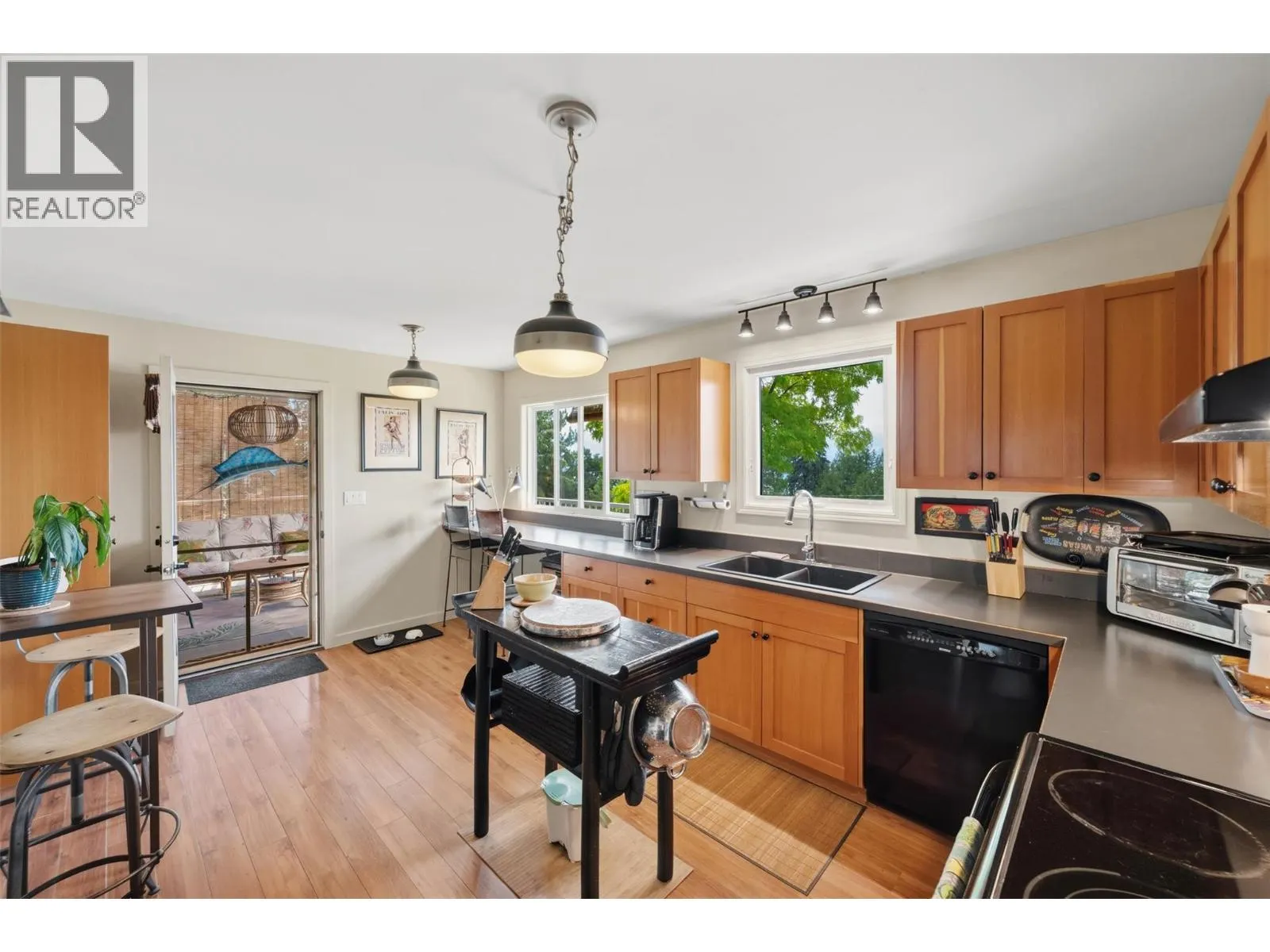 3812 Albrecht Road