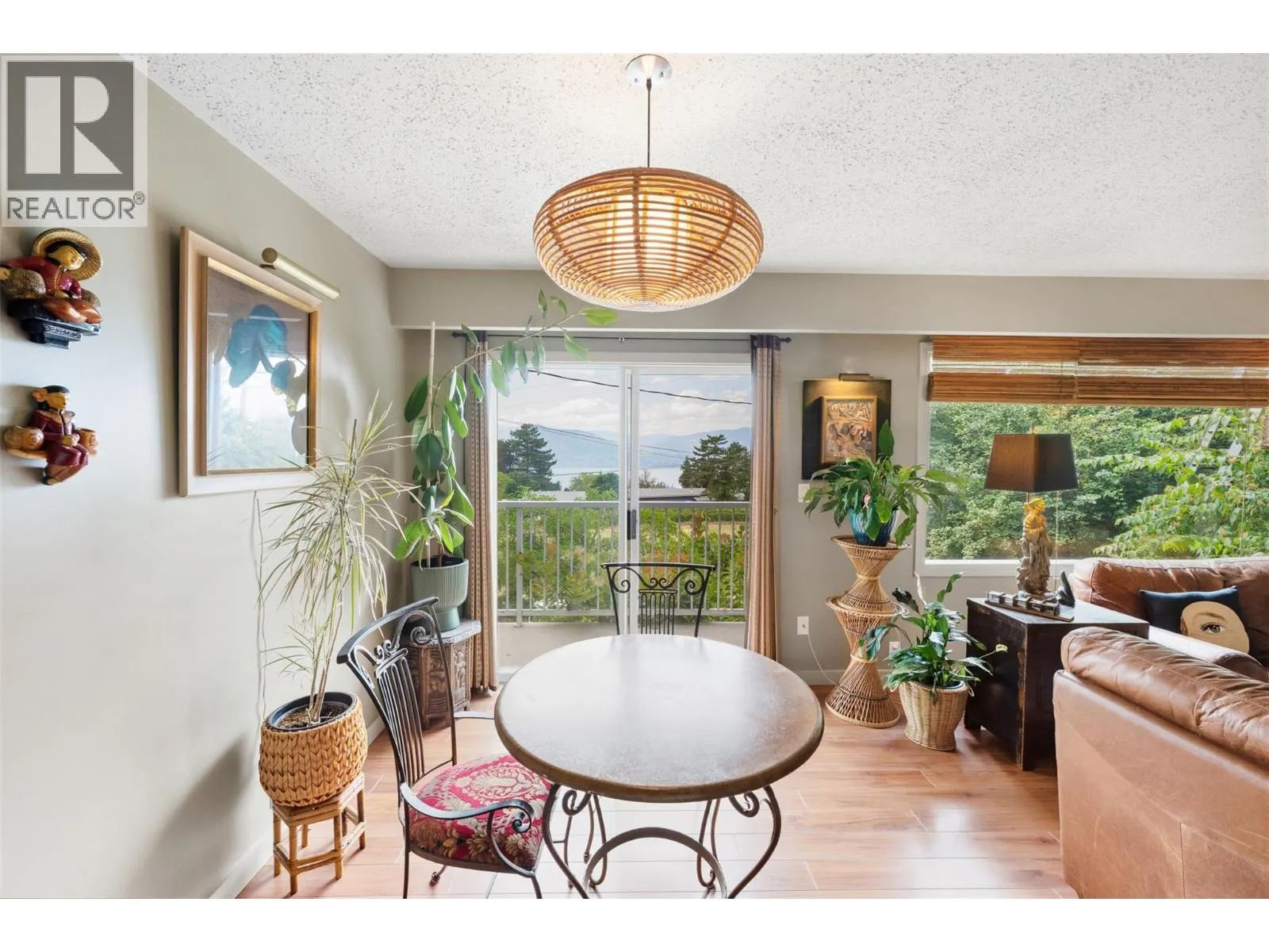 3812 Albrecht Road