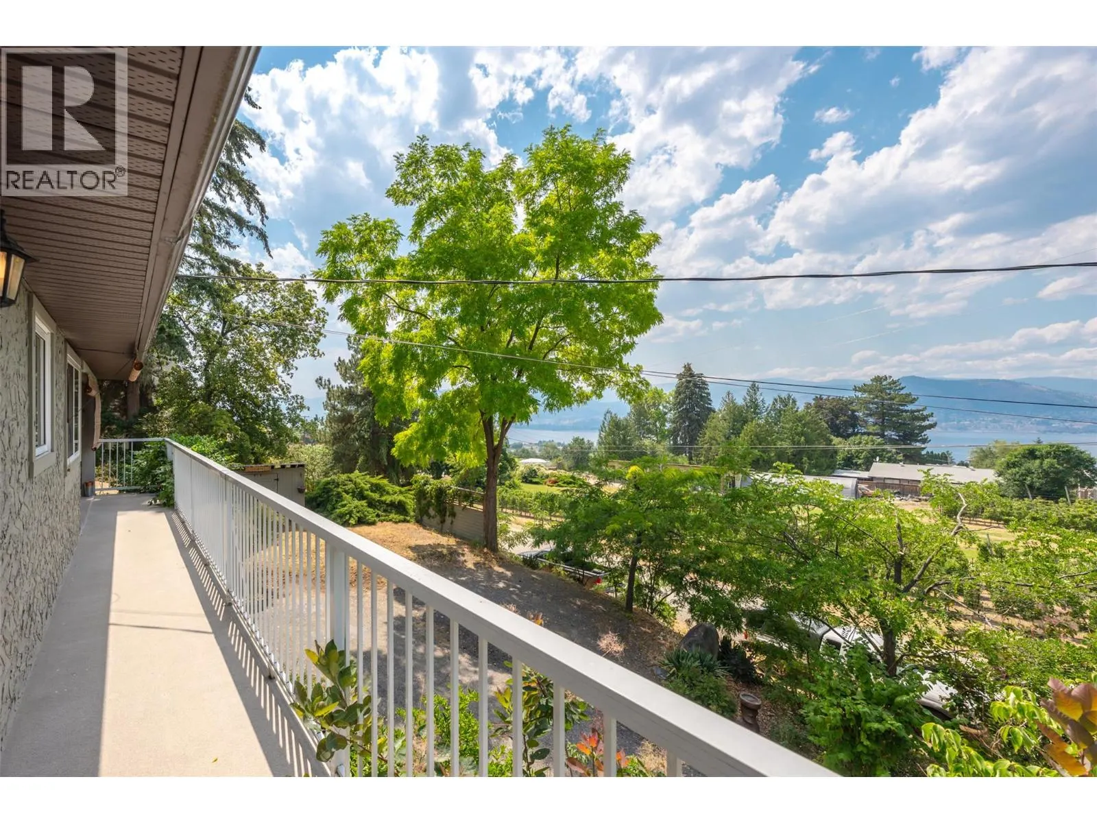 3812 Albrecht Road