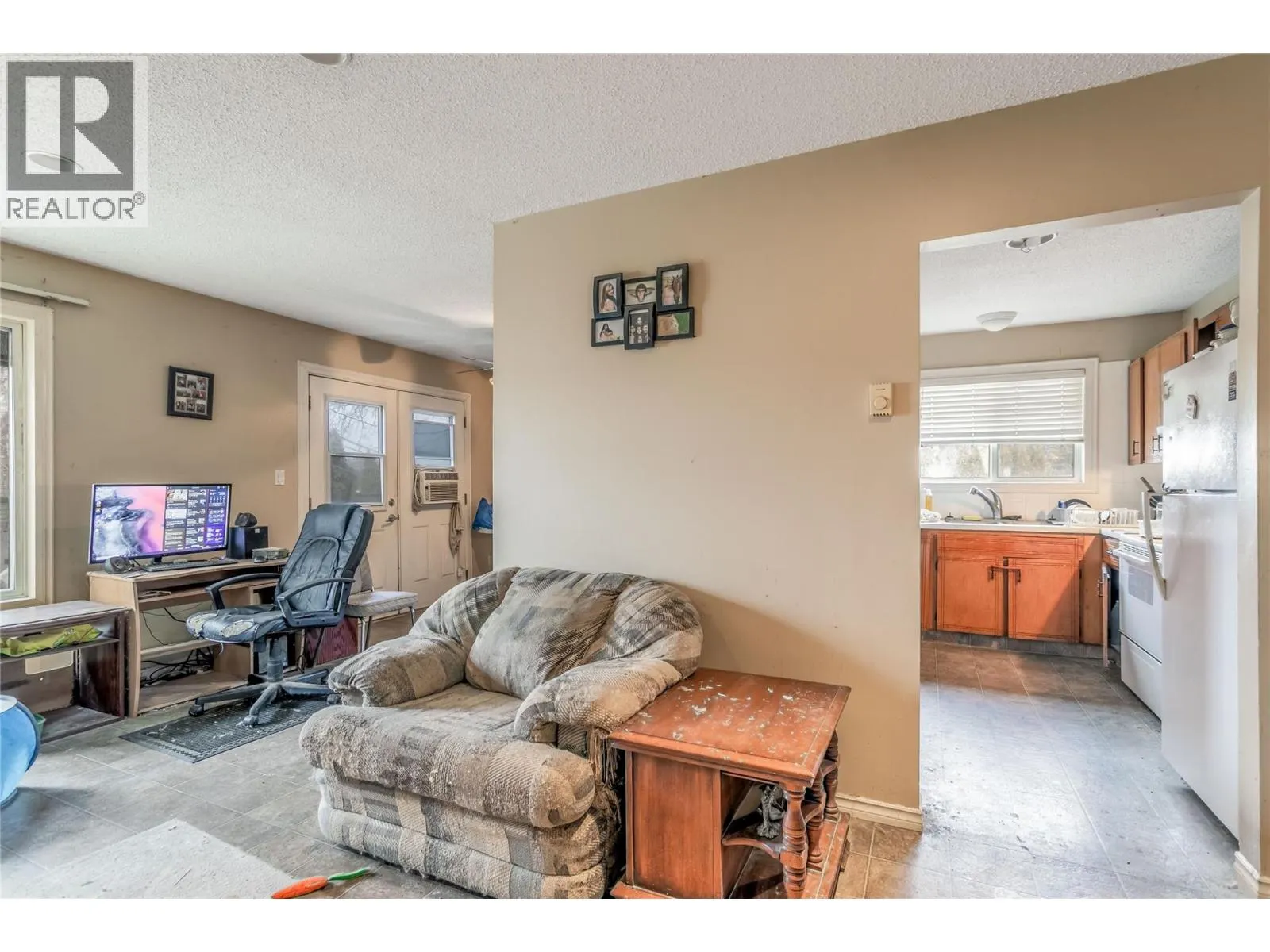 1105 Cactus Road