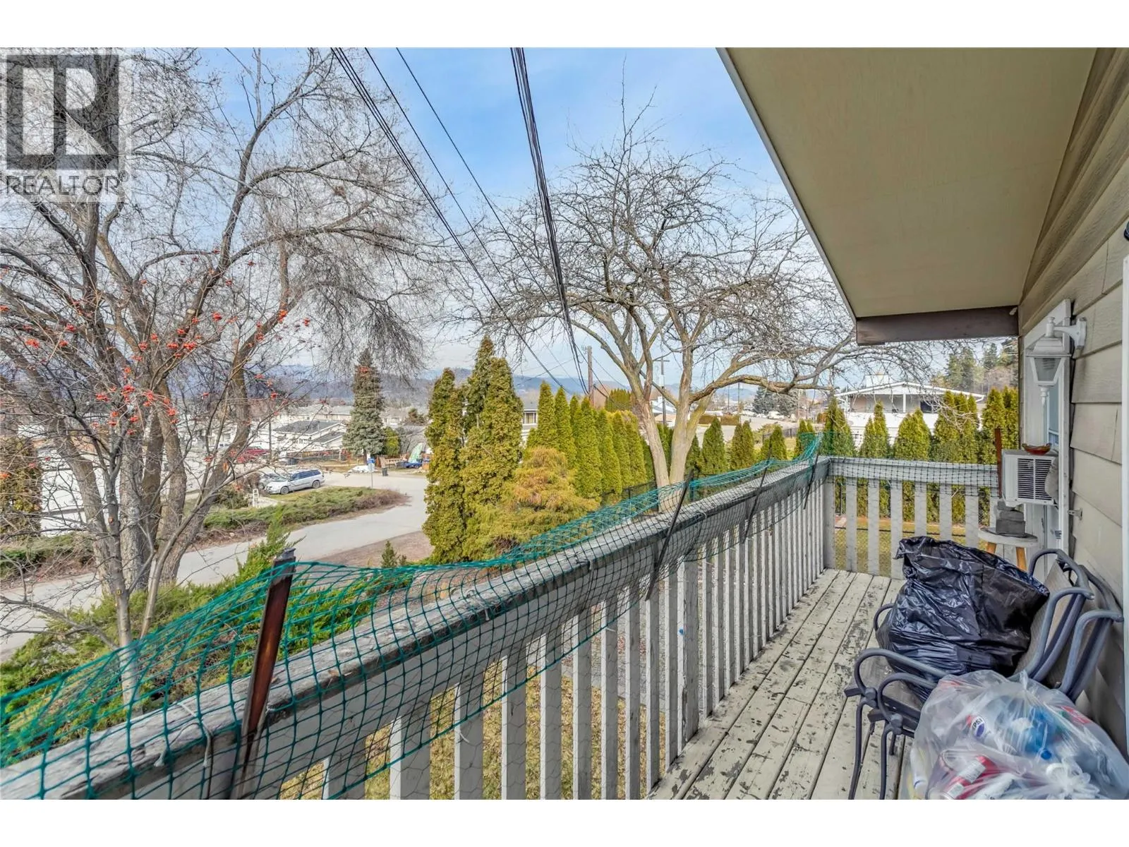 1105 Cactus Road