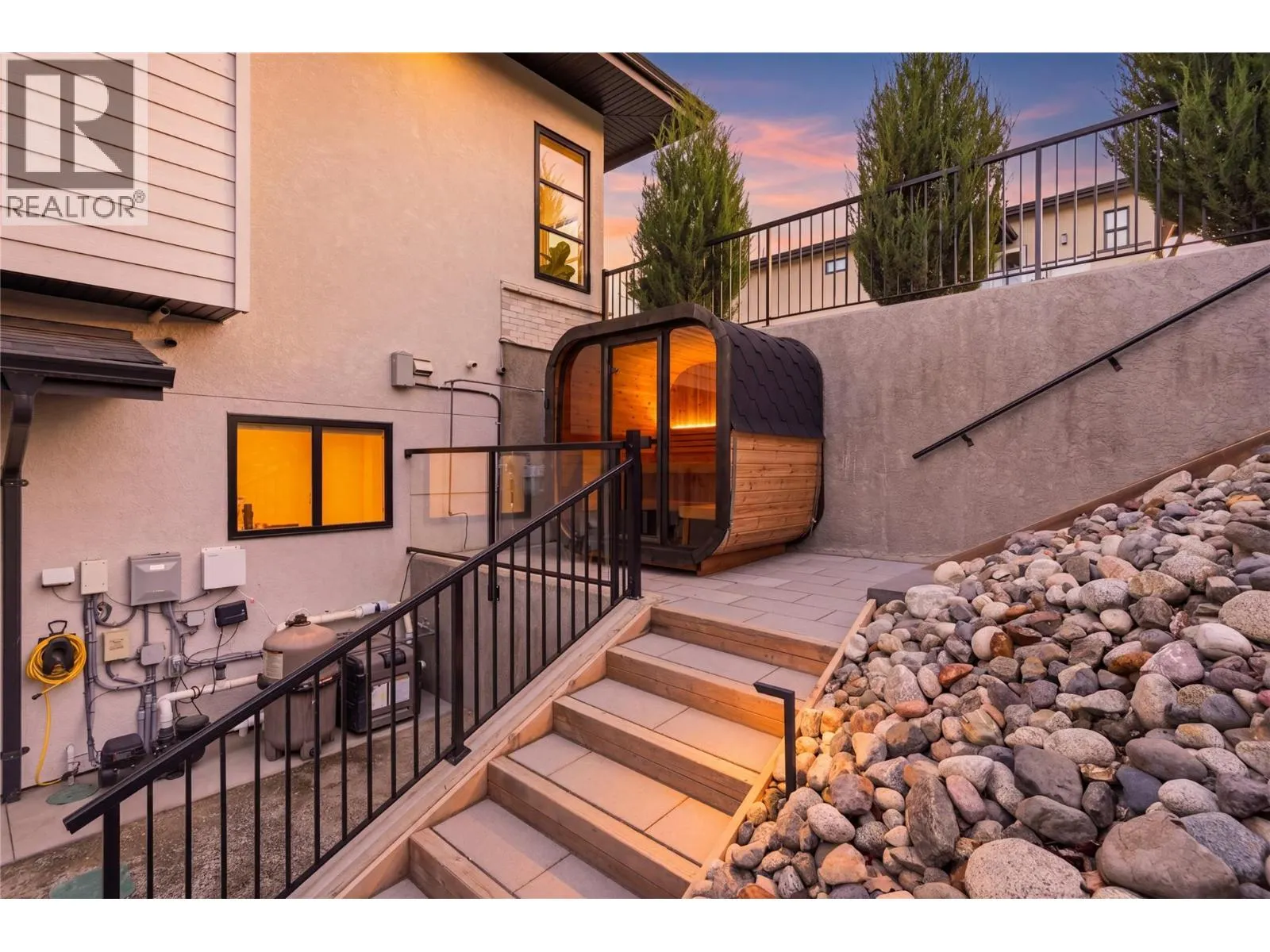 695 Lake Court