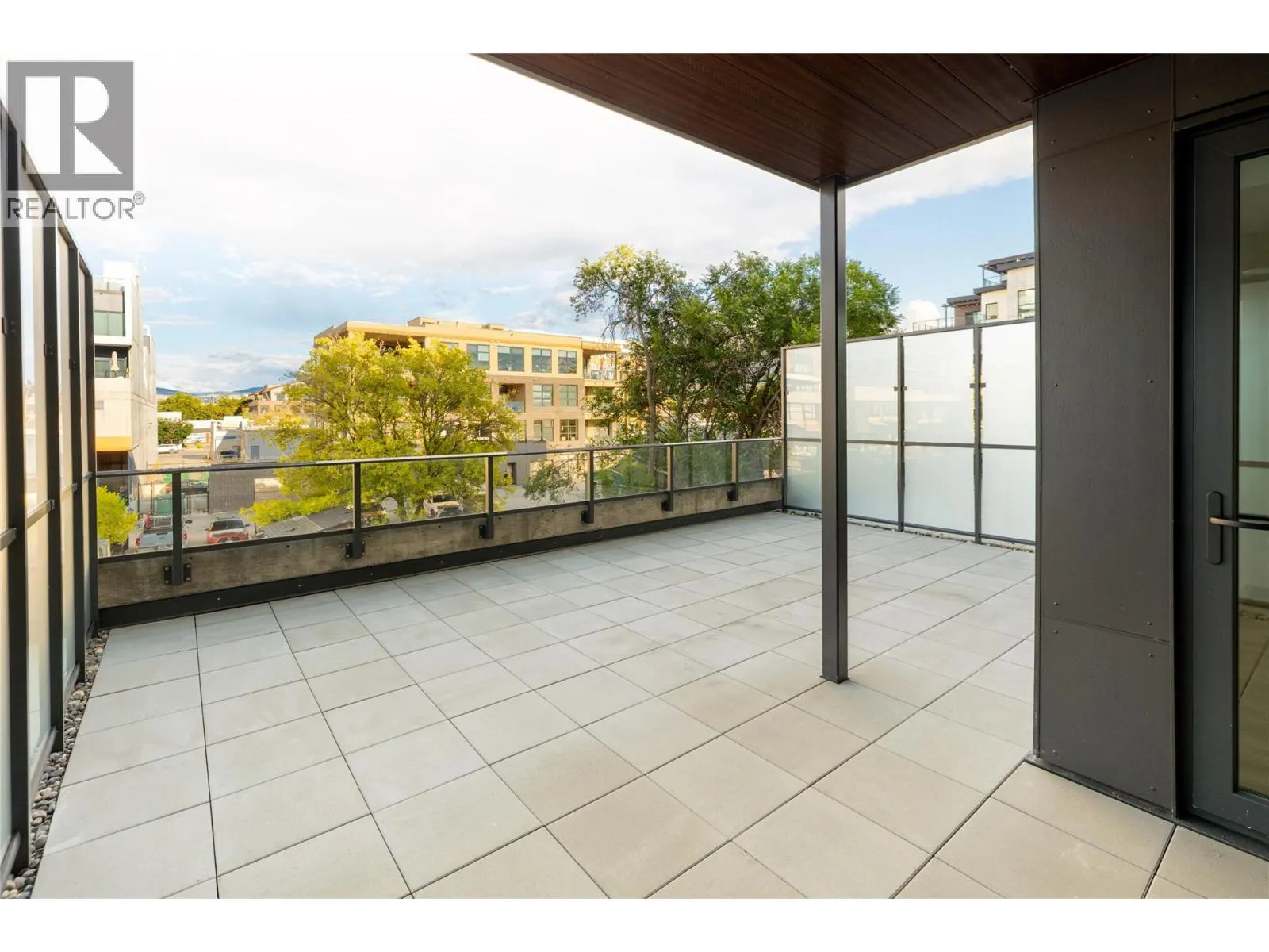 3051 Abbott Street Unit# 206