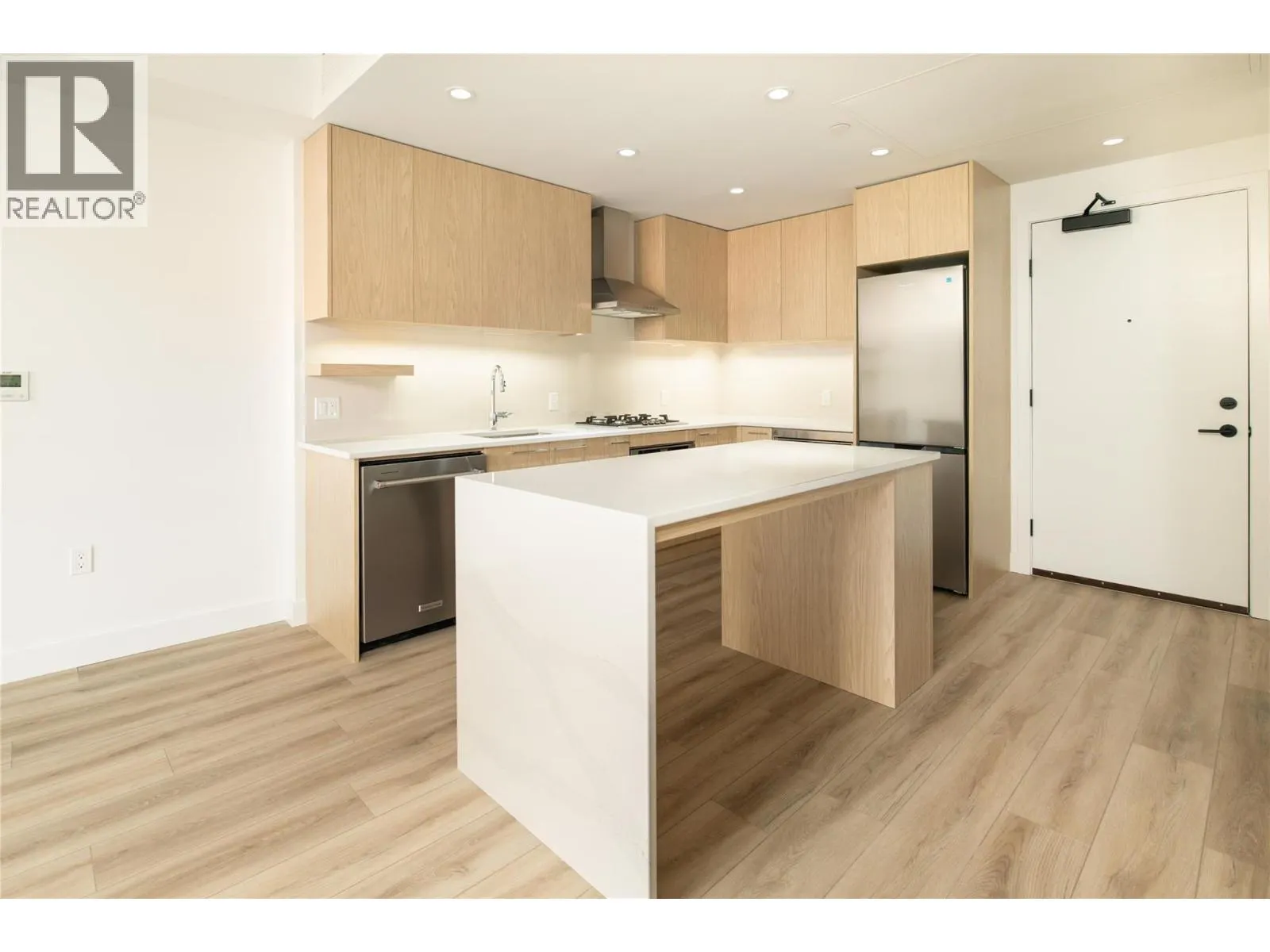 3051 Abbott Street Unit# 206