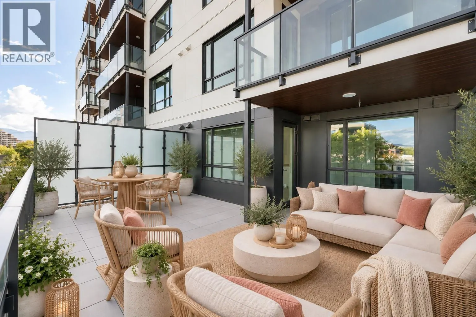 3051 Abbott Street Unit# 206