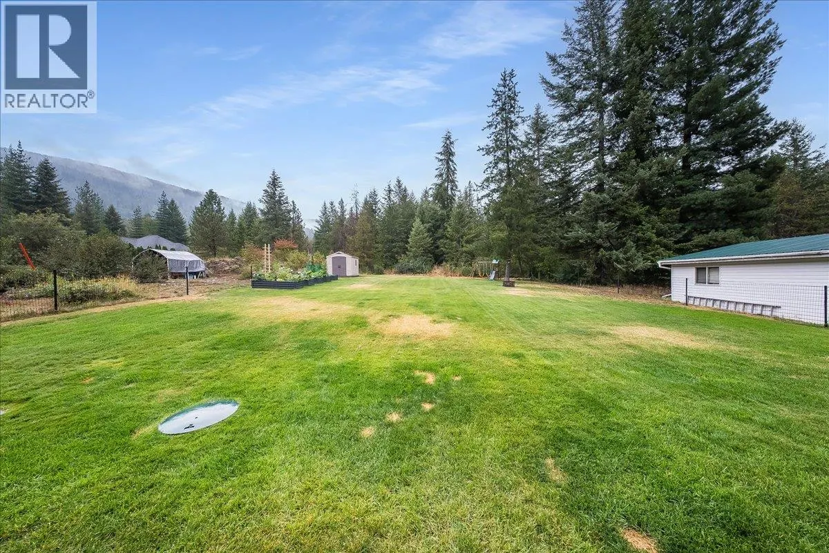 1065 LOWER CHINA CREEK Road