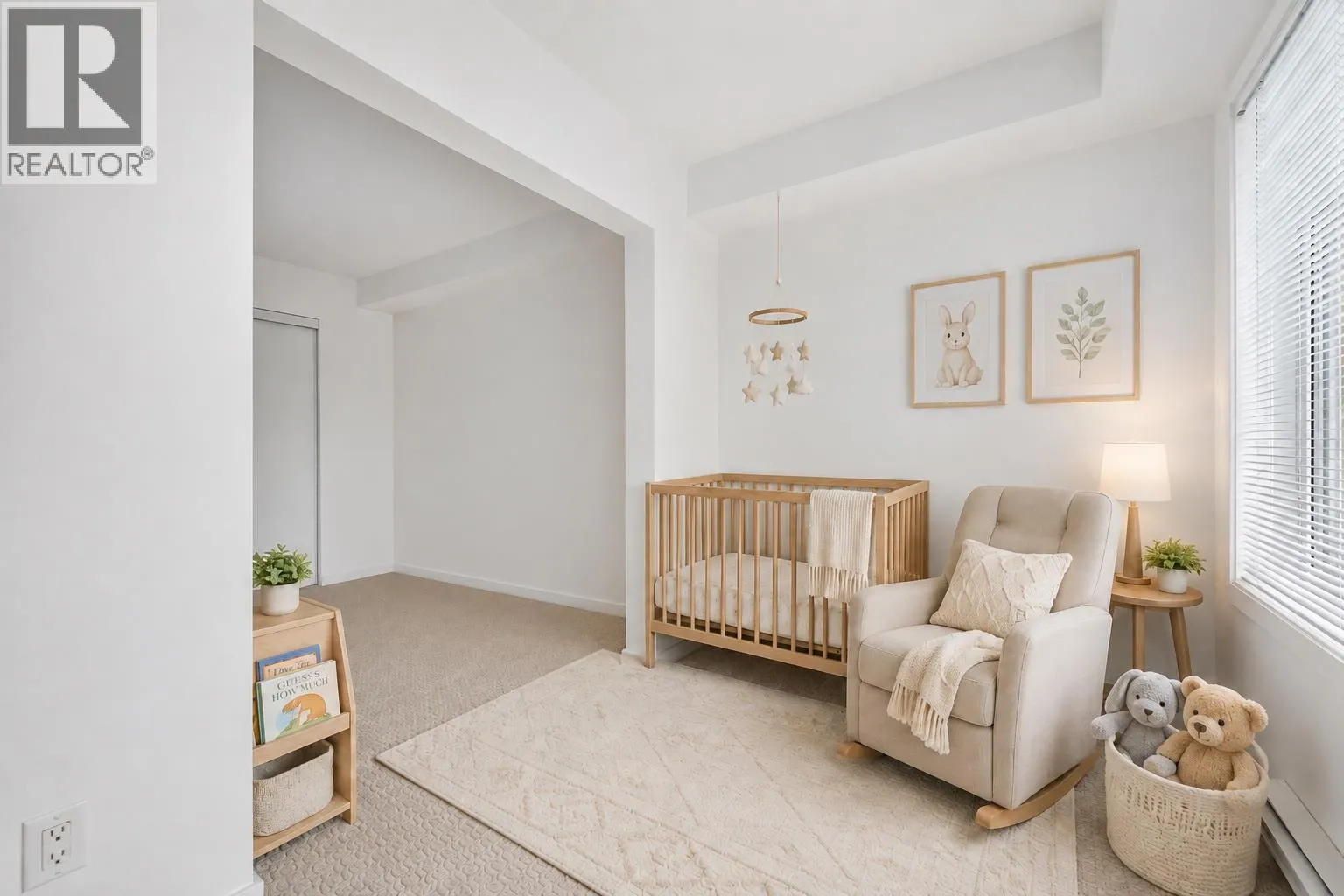 1550 Dickson Avenue Unit# 306
