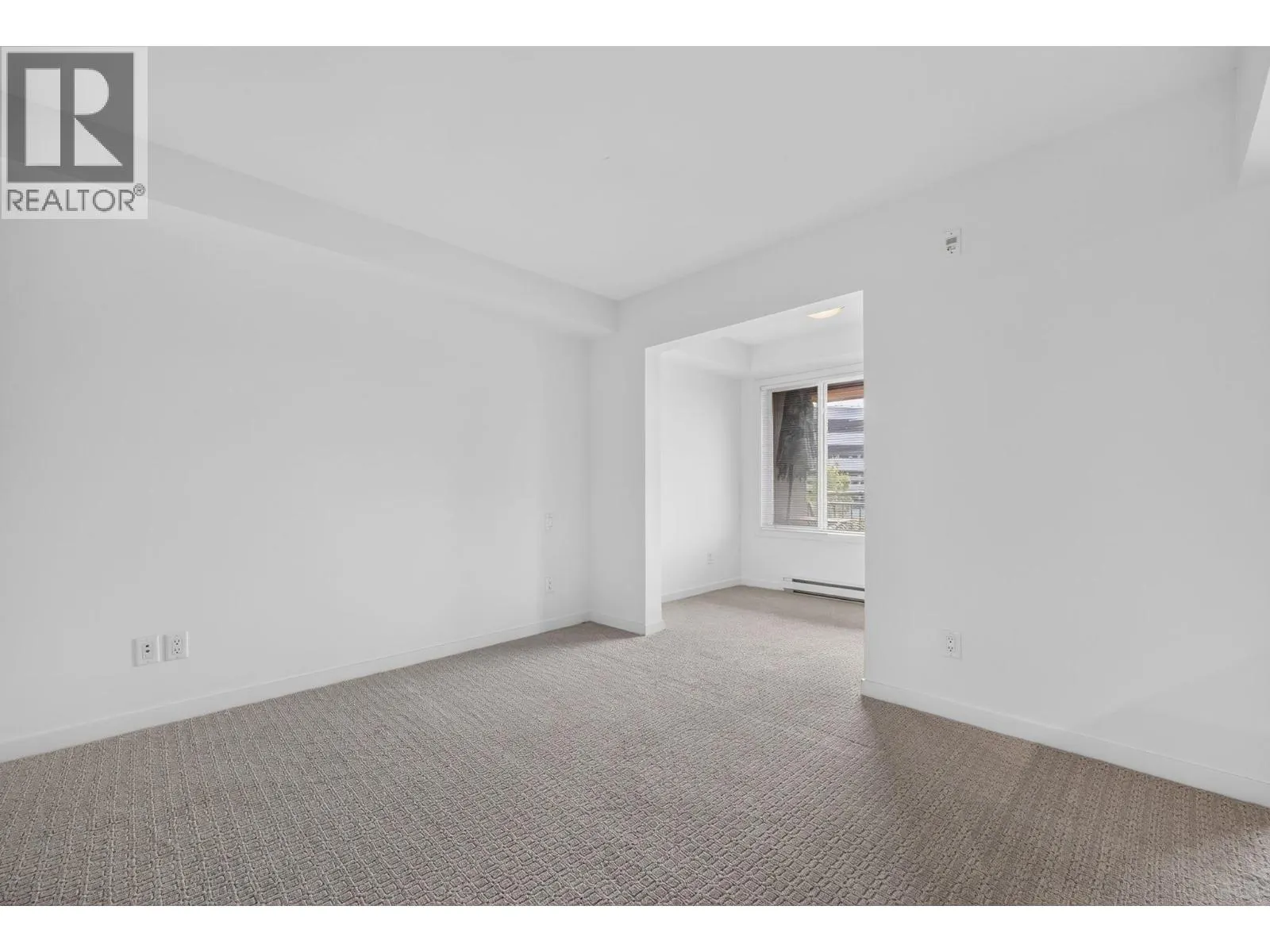 1550 Dickson Avenue Unit# 306