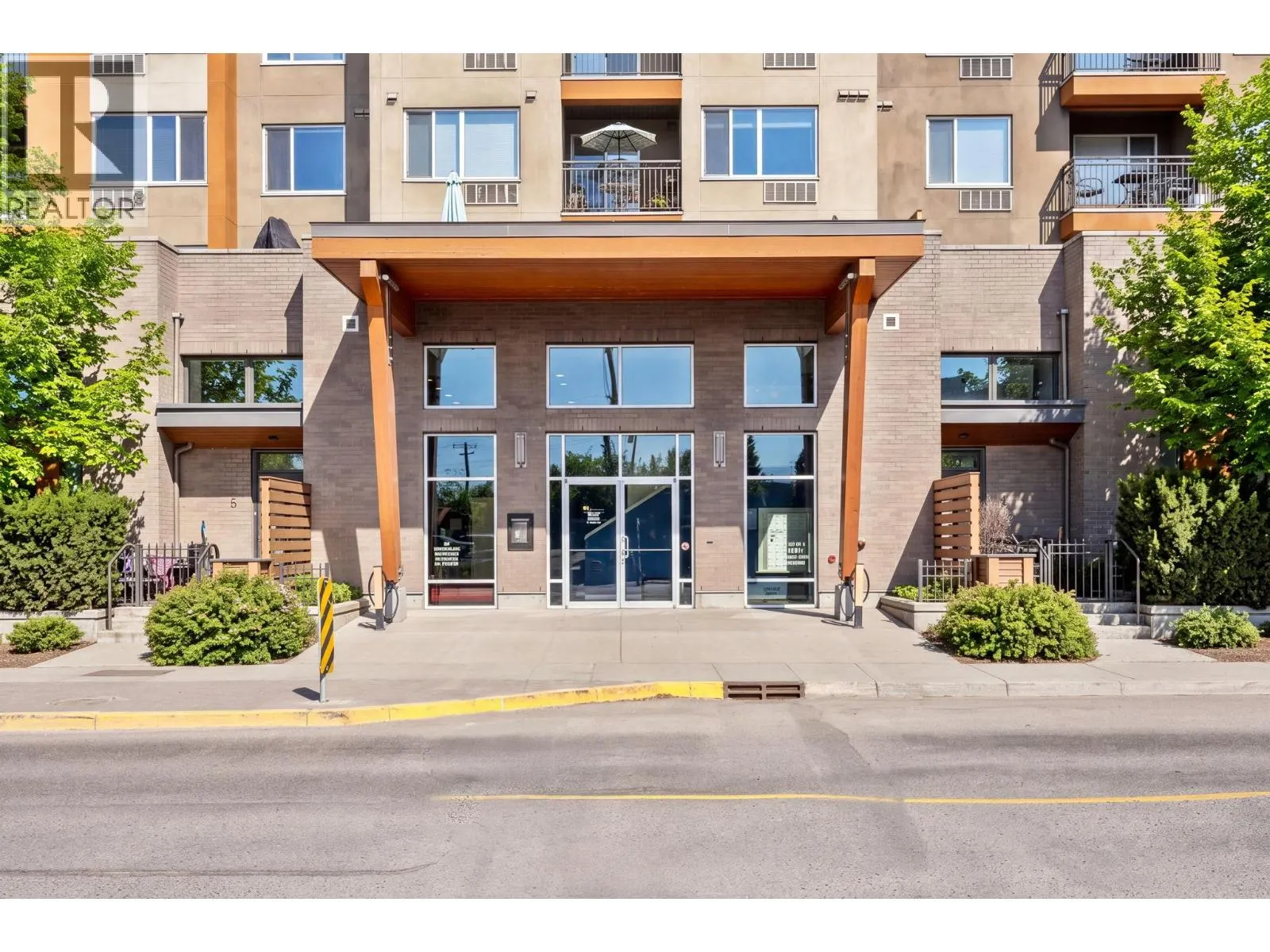 1550 Dickson Avenue Unit# 306