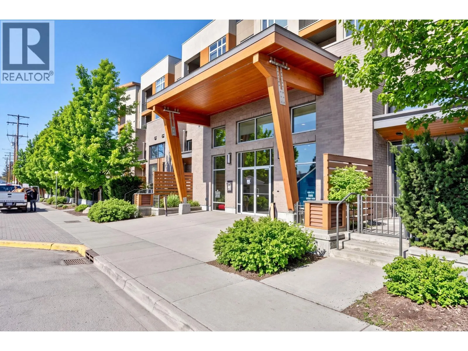 1550 Dickson Avenue Unit# 306